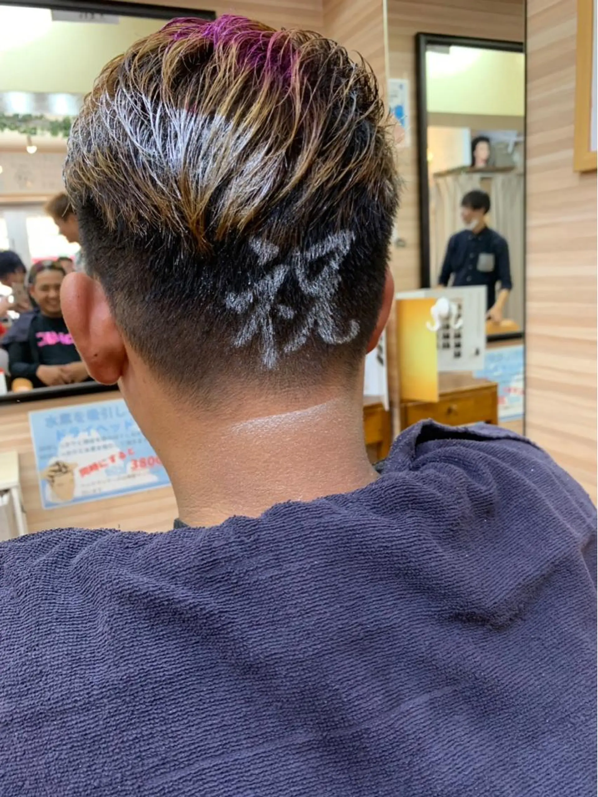 カラー le.shoji ル，ショージのヘアスタイル