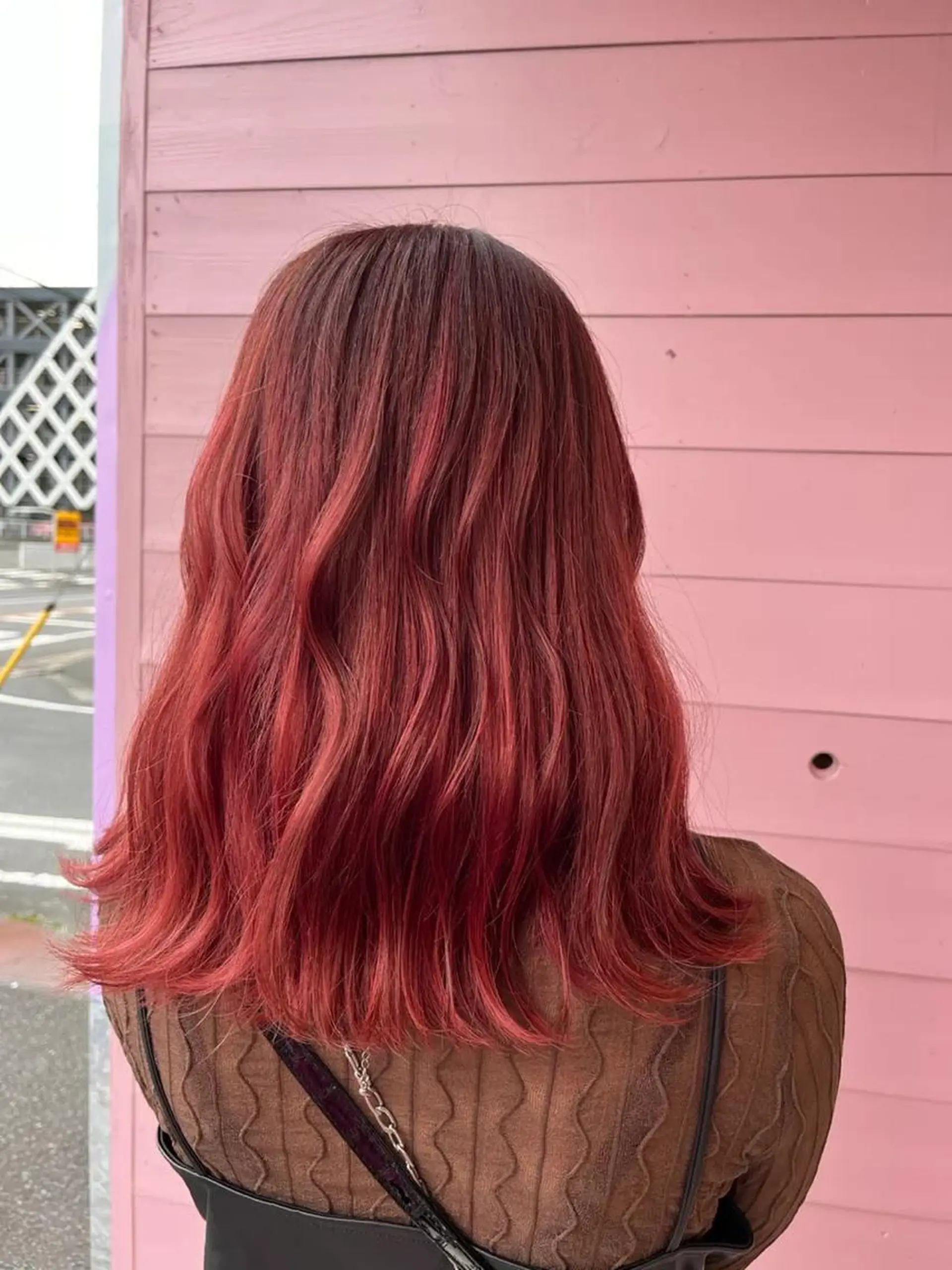 ロング カラー ブリーチ レッドカラー 個性派/ハイトーン ✨✨　稲吉菜々美のヘアスタイル