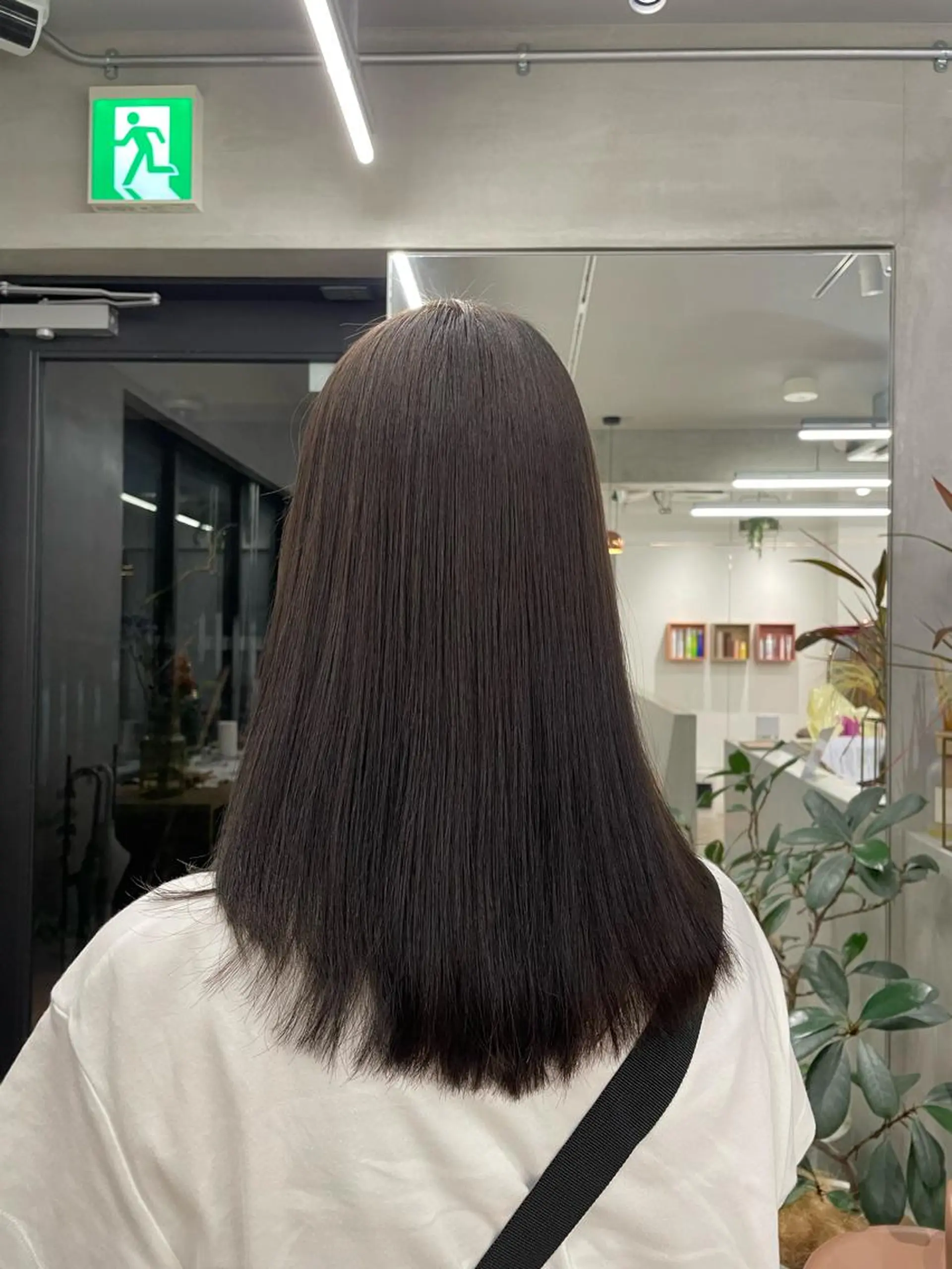カラー 鶴井 美空のヘアスタイル
