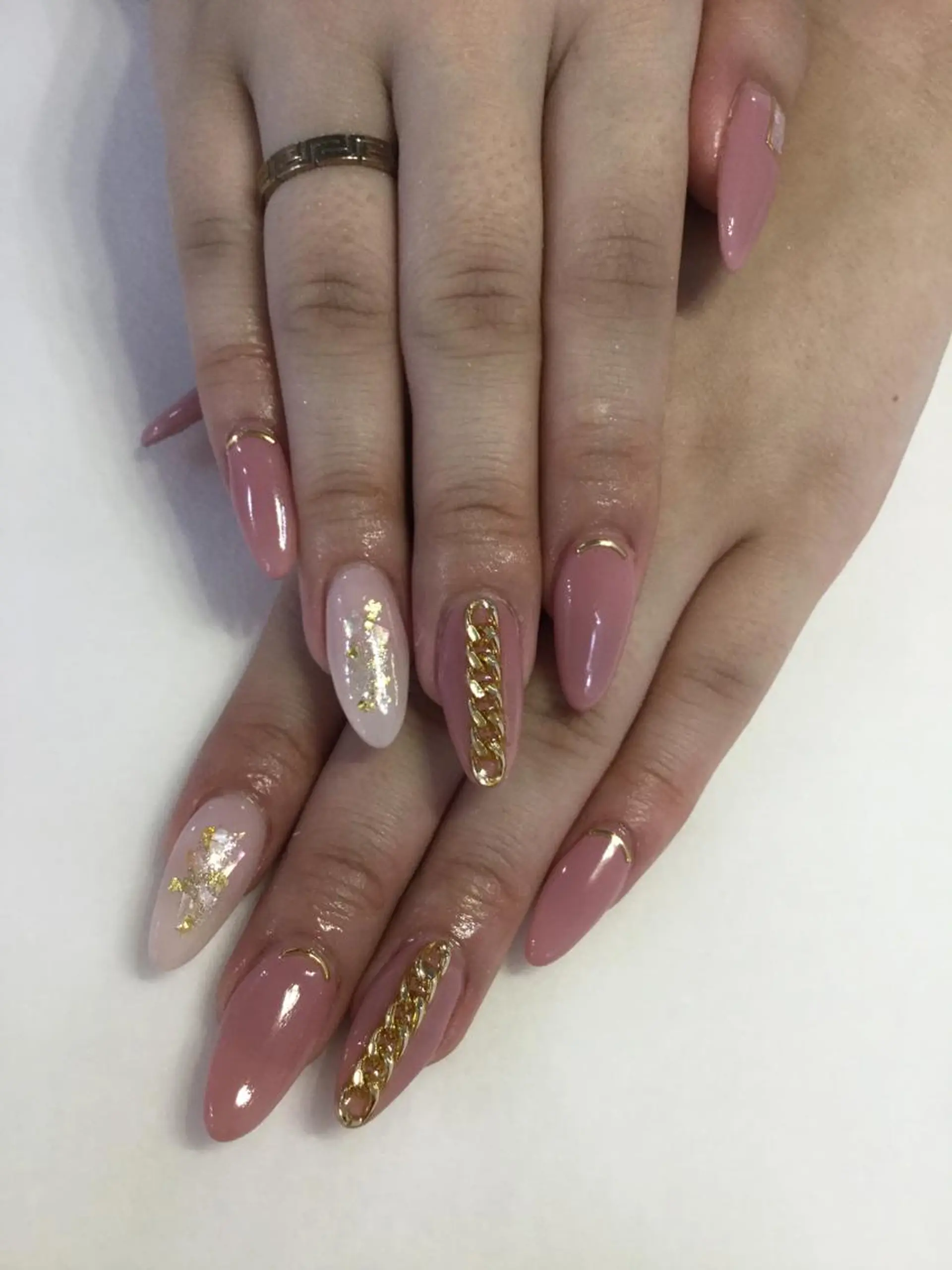 ネイル 💎🐰 saki. m 🐰💎のネイルデザイン