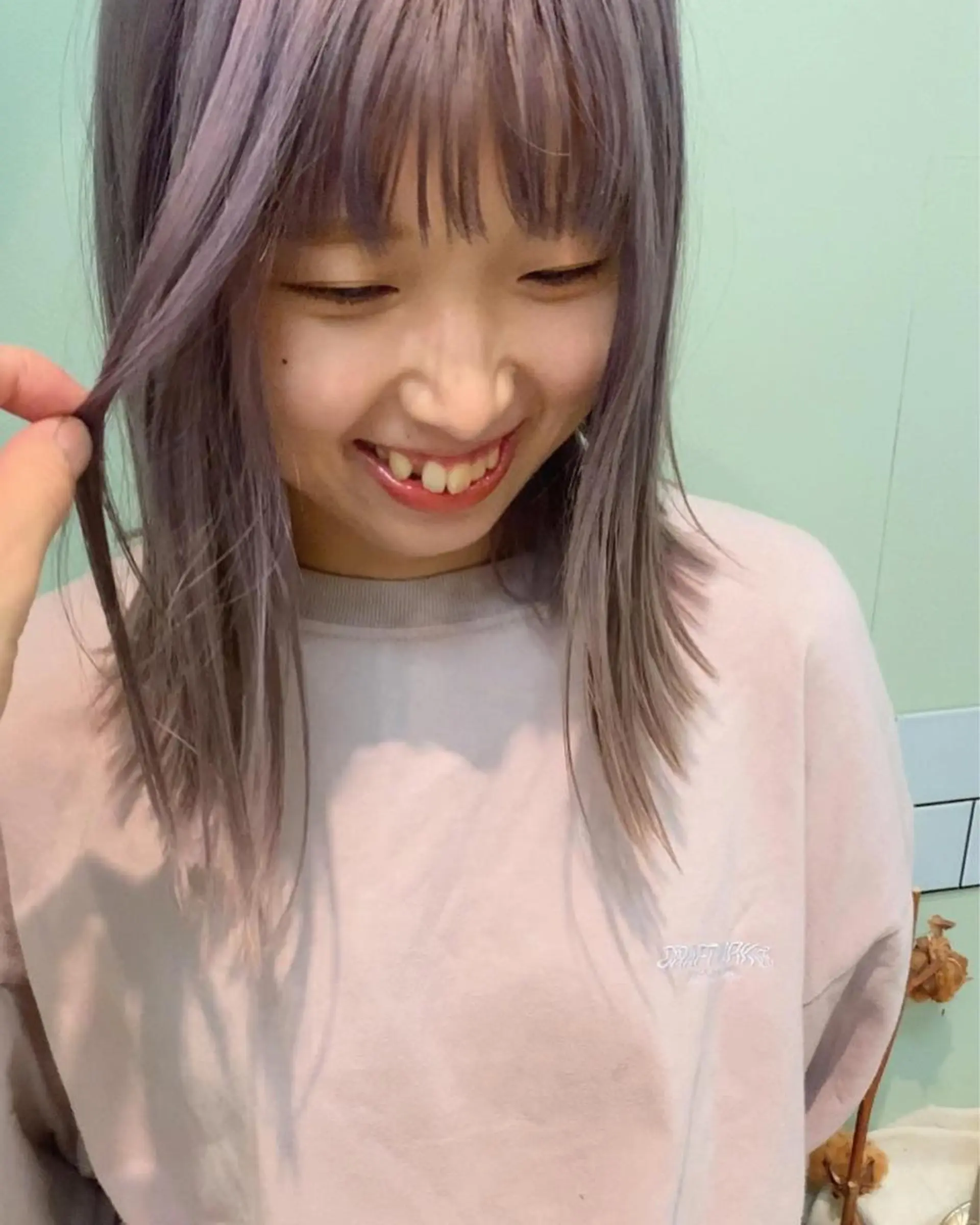 ミディアム カラー ラベンダーカラー カット ヘアカラー トリートメント 田室 和幸のヘアスタイル