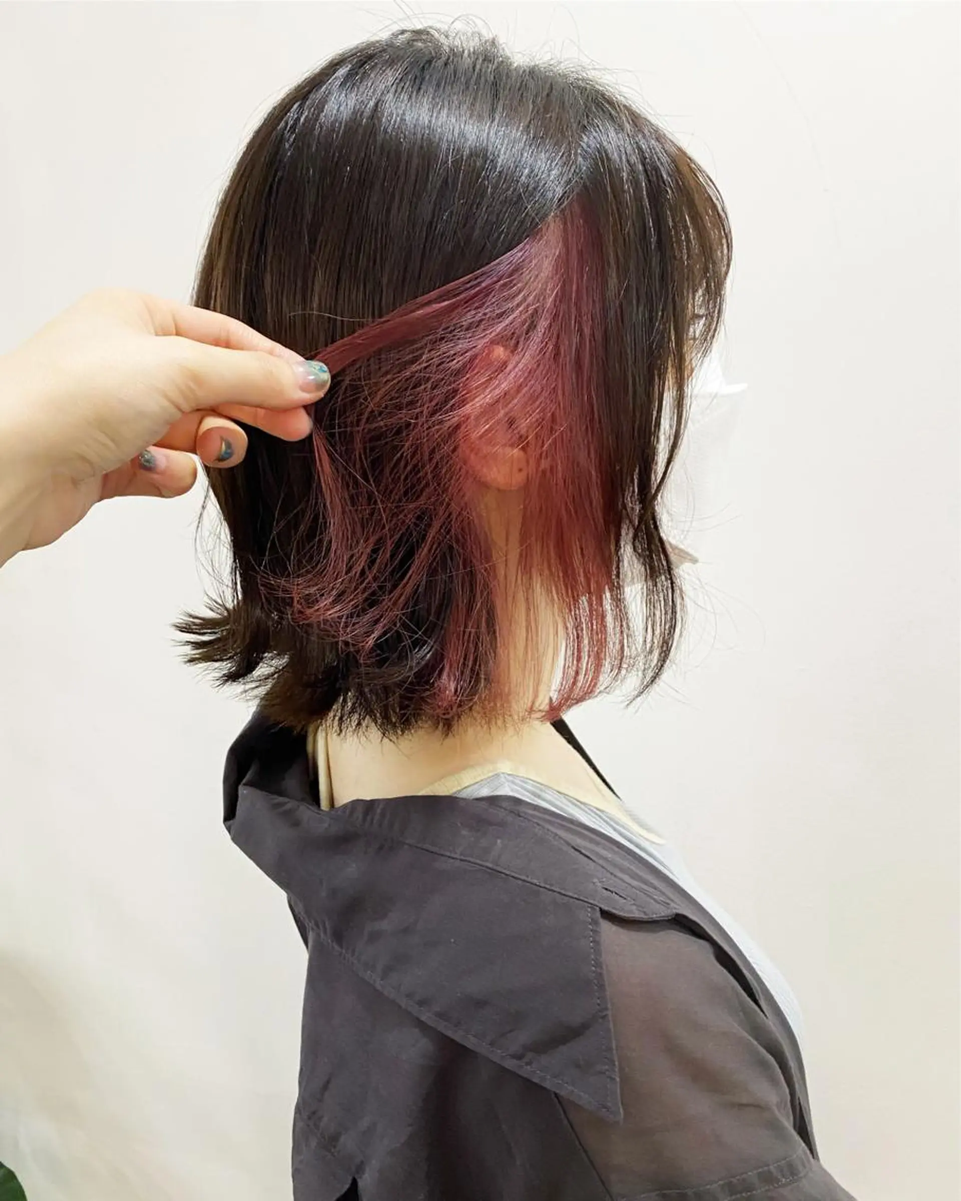 ショート カラー イヤリングカラー ピンクカラー WATANABE MISAKIのヘアスタイル