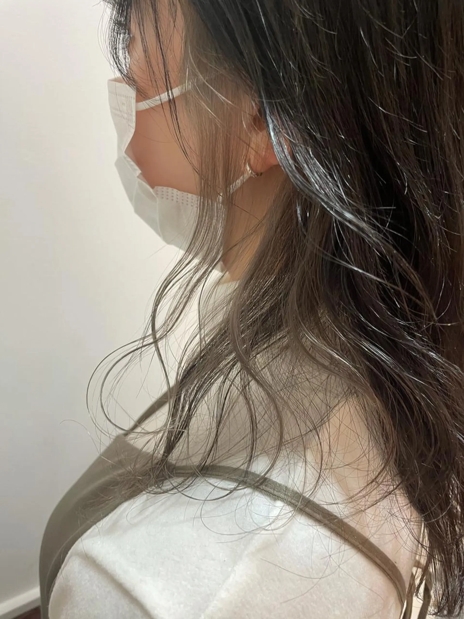 ミディアム 中井 茅佳のヘアスタイル