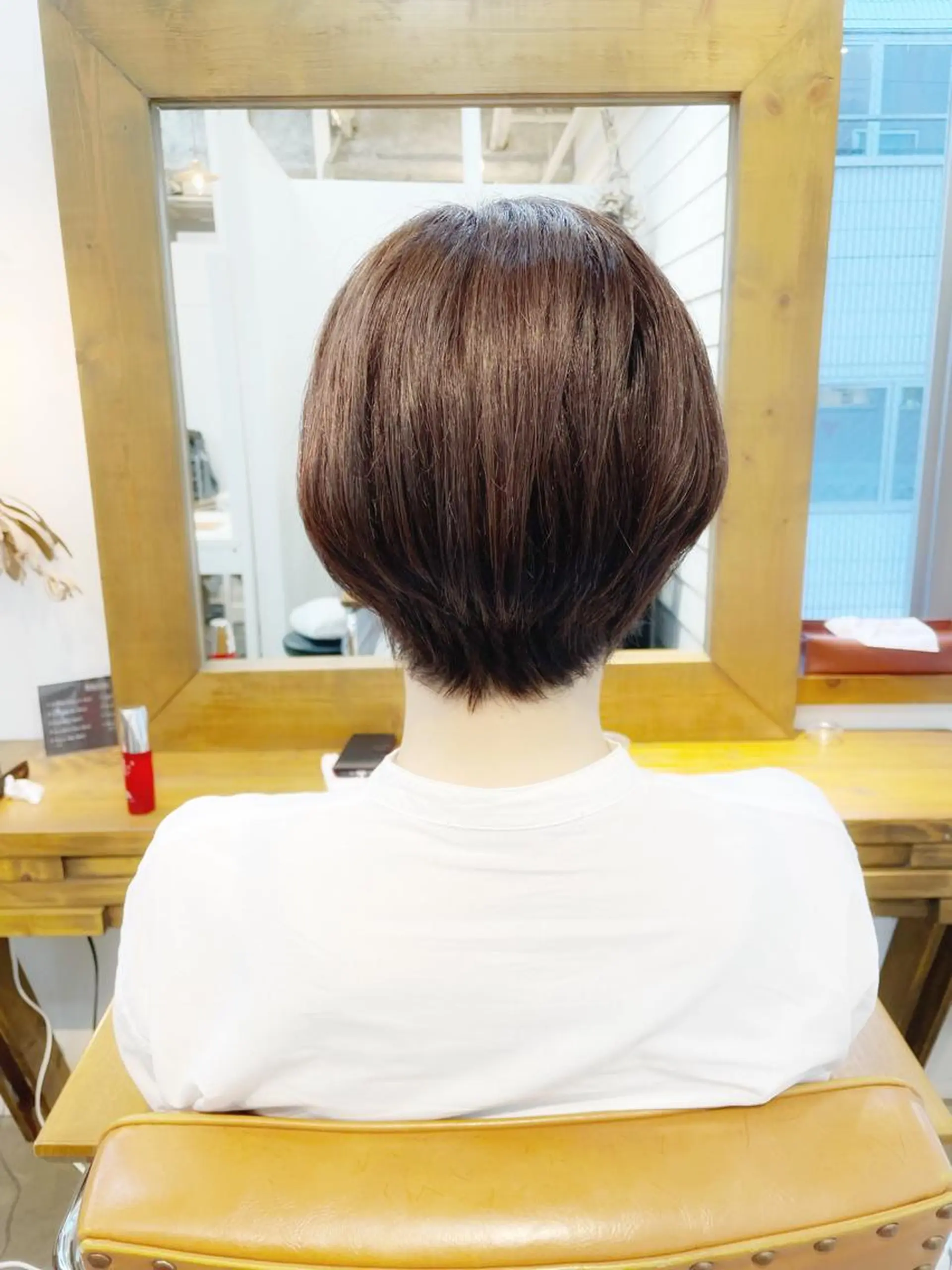 ショート カラー 丸みショート くびれヘア くせ毛 ミセス ショートヘア カット ヘアカラー newline銀座所属・👑銀座ショート/ 絶壁補正/金子涼👑のヘアスタイル