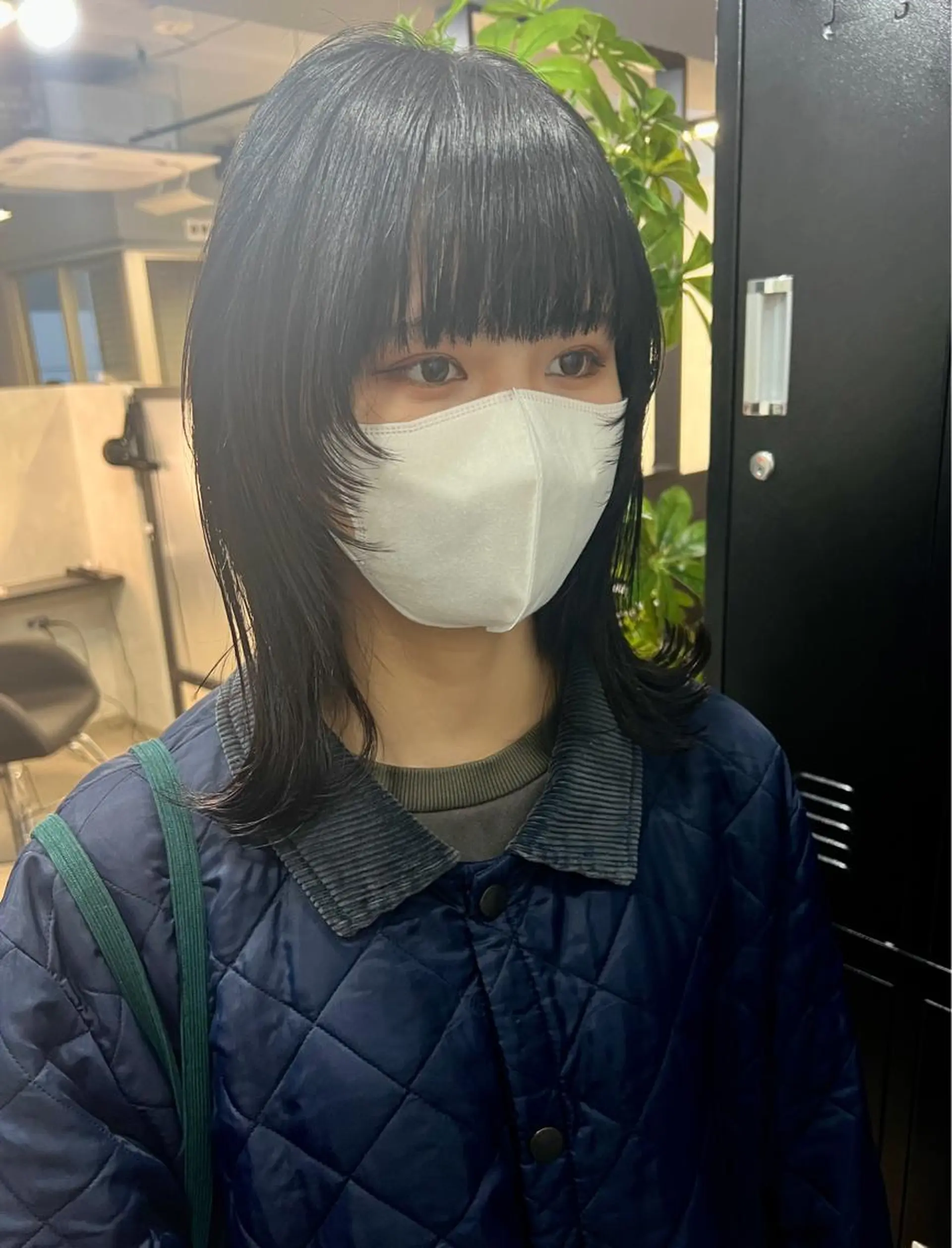 ミディアム ブリーチ/ウルフ ハッシュカット/石山のヘアスタイル