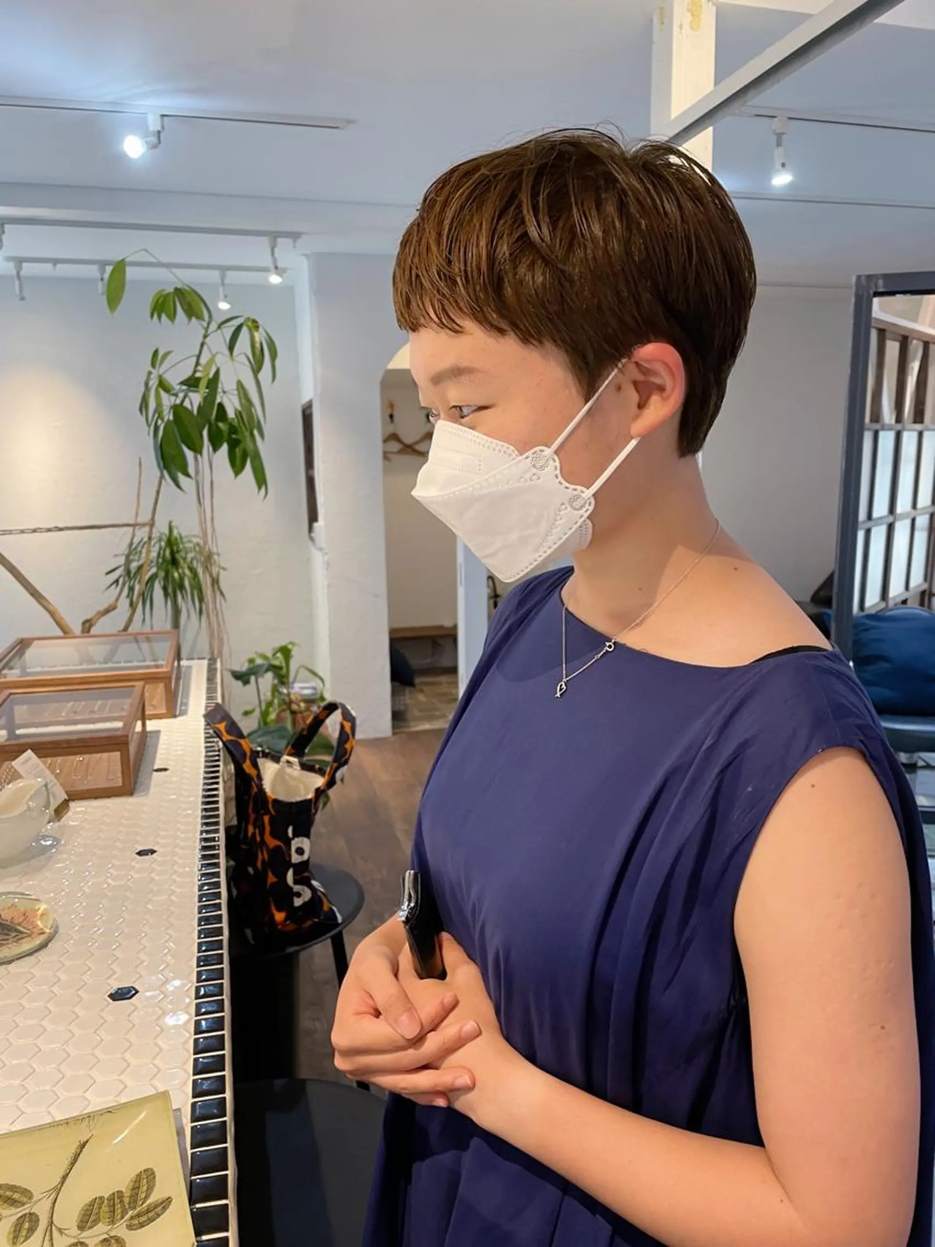 ショート カラー 高橋 愛美のヘアスタイル