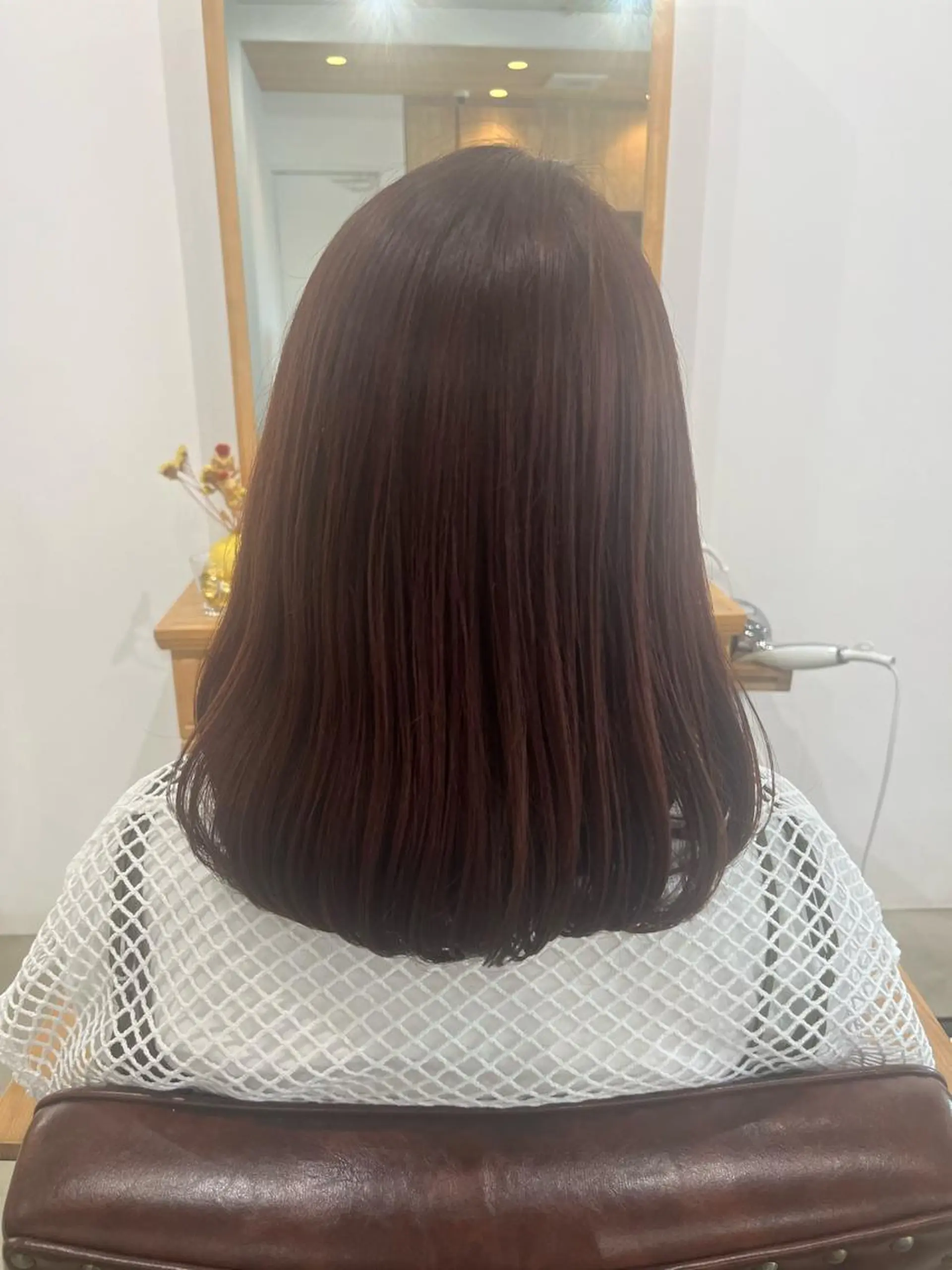 ミディアム カラー カット ヘアカラー トリートメント 三島 有佳里のヘアスタイル