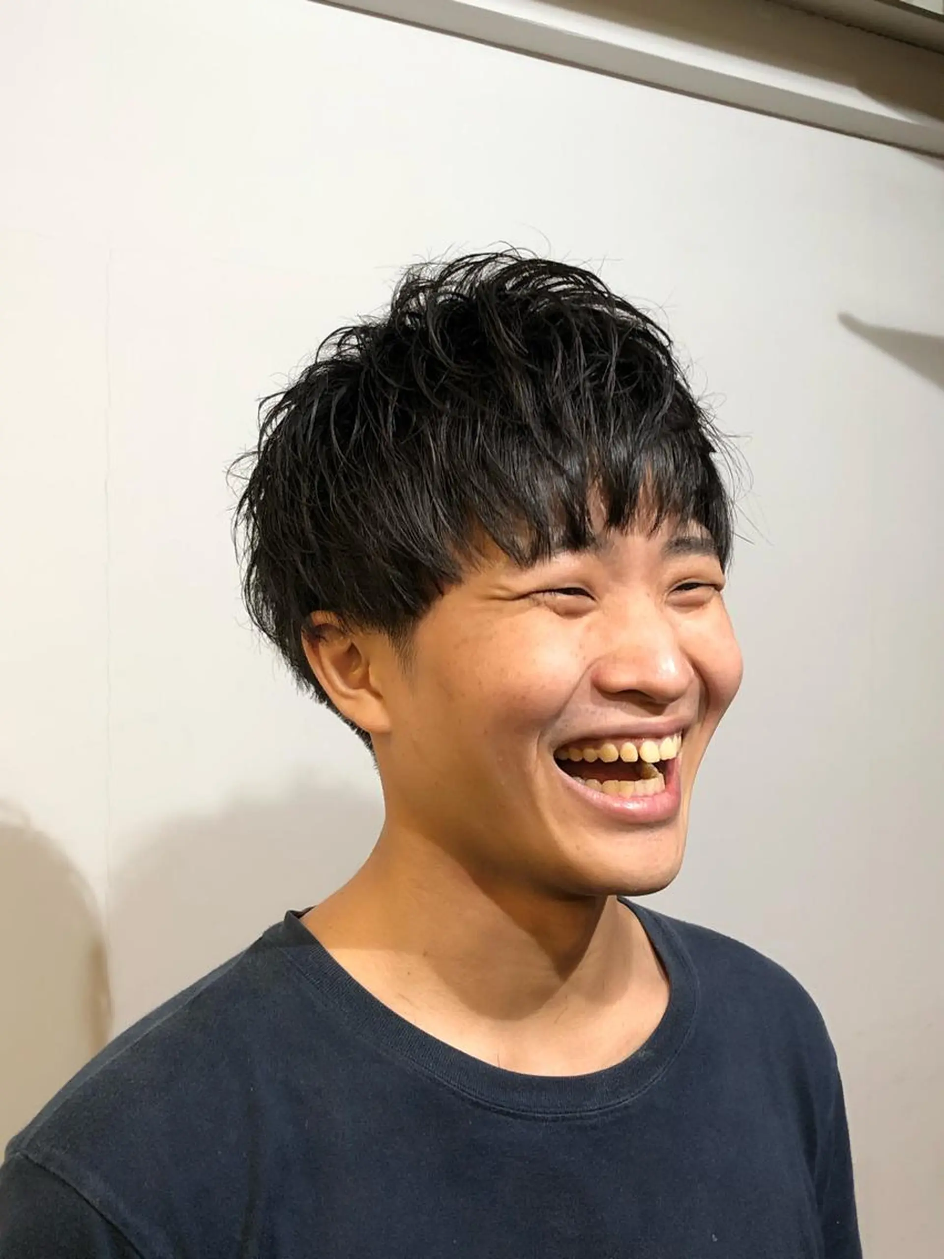 ミディアム カット 刈り上げの あおきさんのヘアスタイル