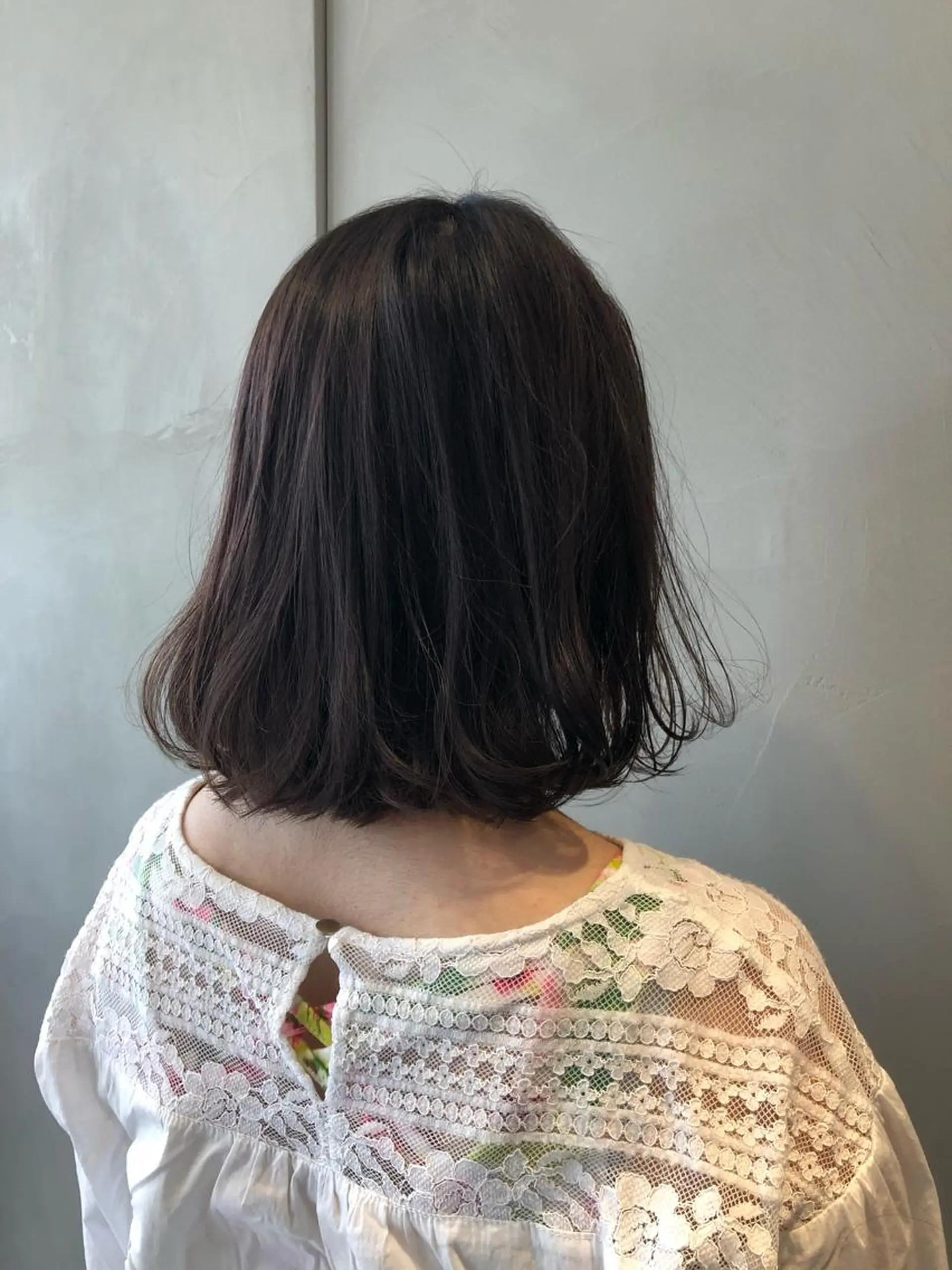 ショート カラー カット ヘアカラー トリートメント 荒木 依莉亜のヘアスタイル