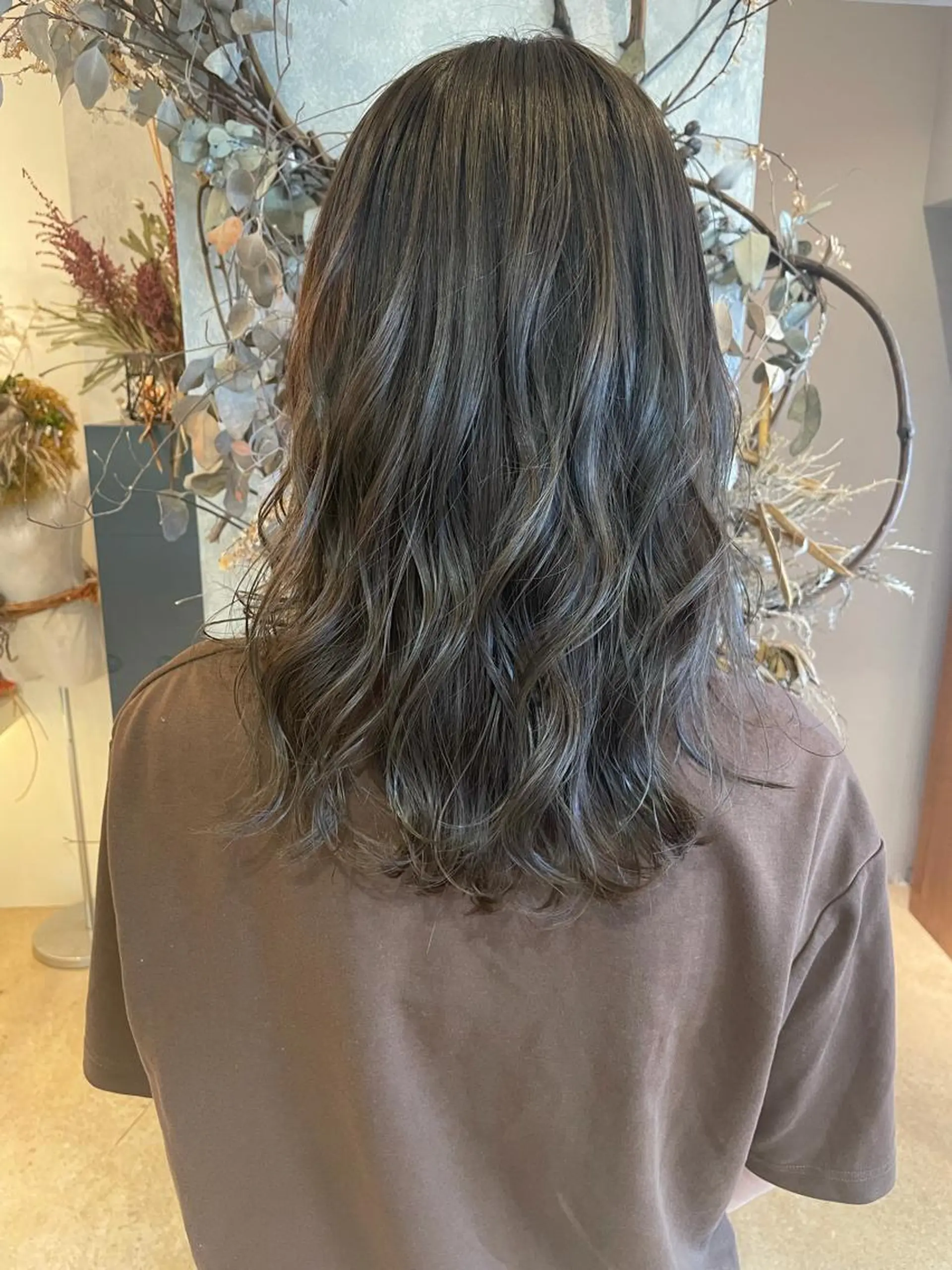セミロング 渋谷 佐規のヘアスタイル
