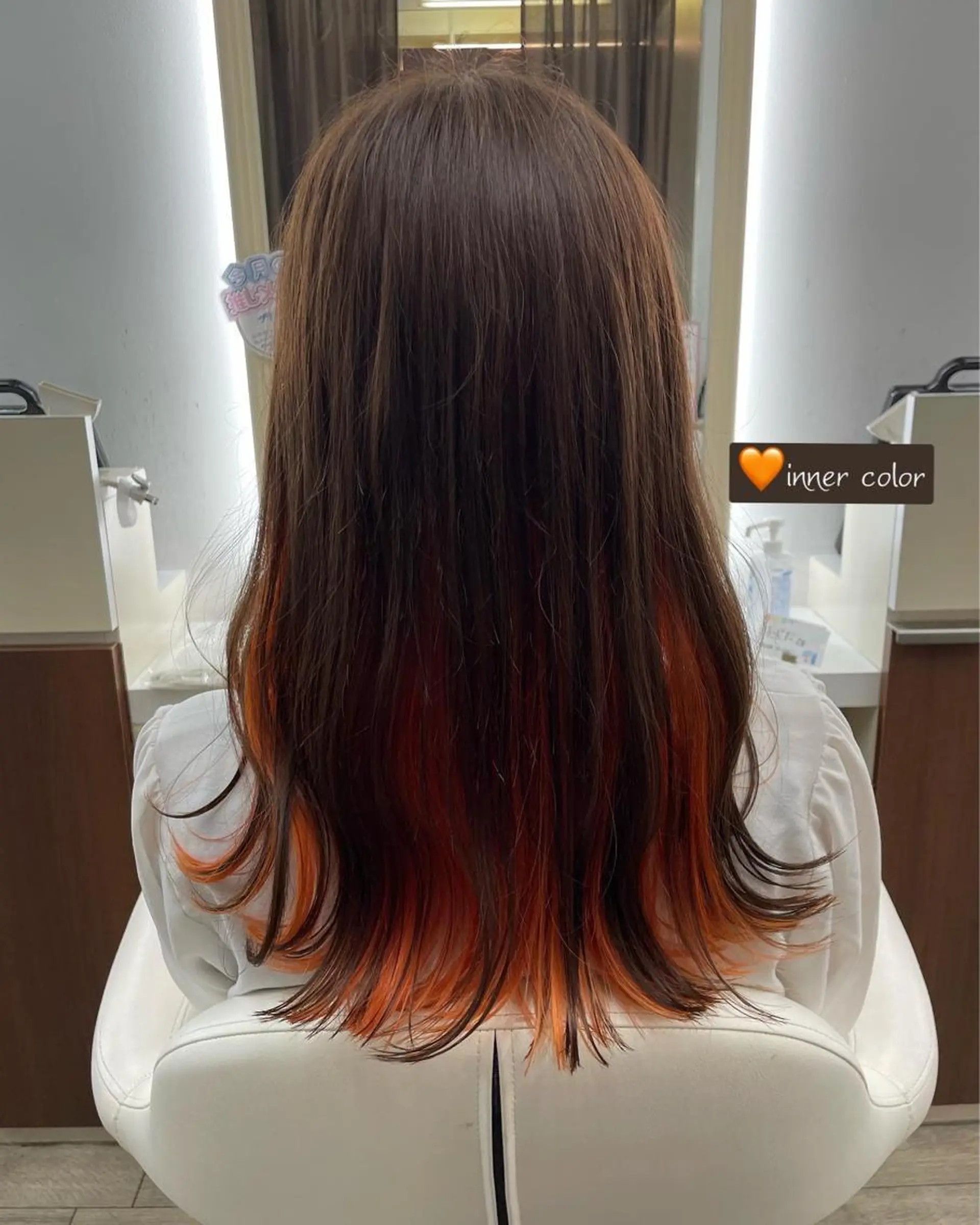 ロング カラー オレンジ 豊田 智美のヘアスタイル