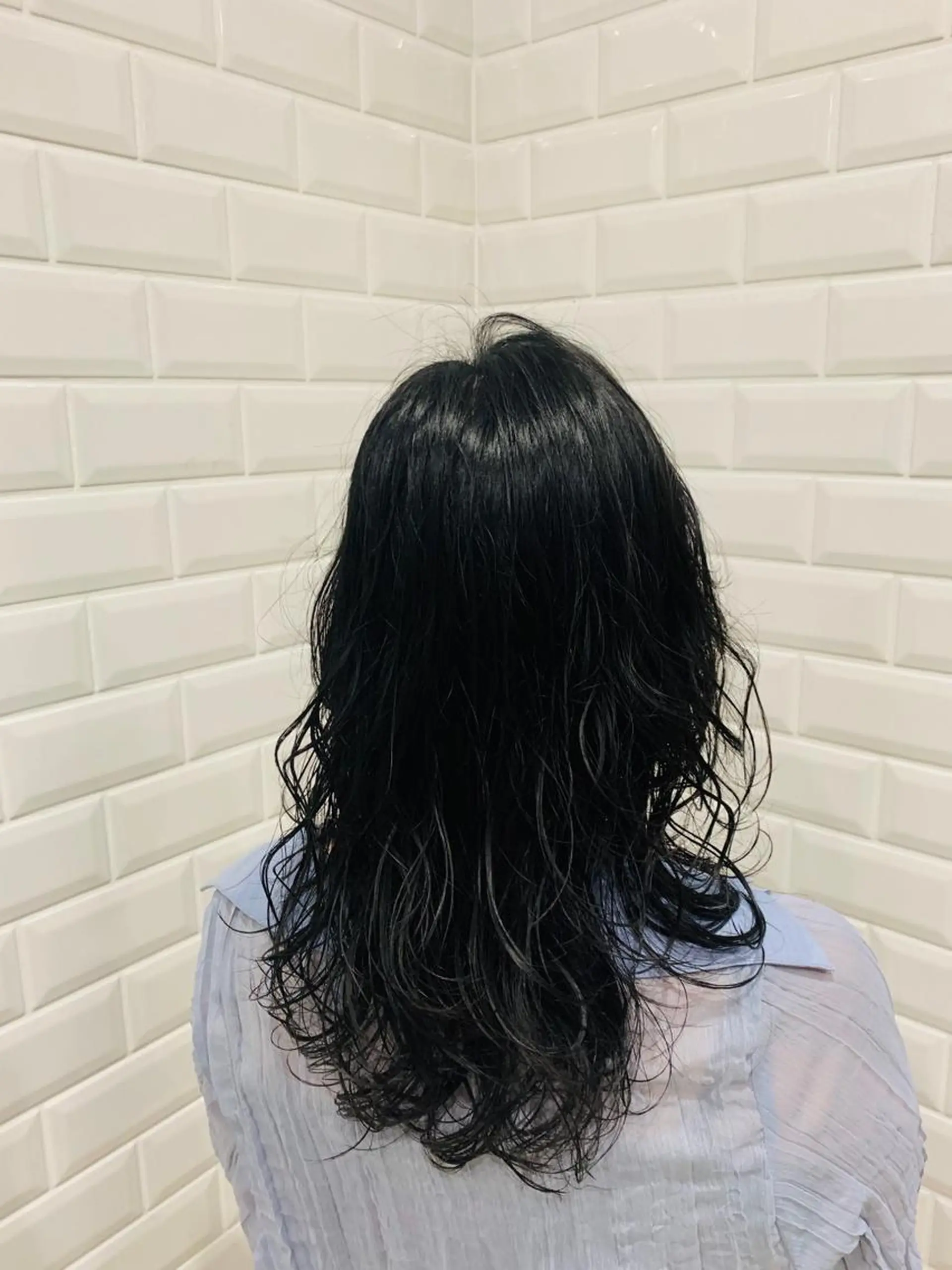 ミディアム カラー パーマ APPiiS 柳田 葵のヘアスタイル