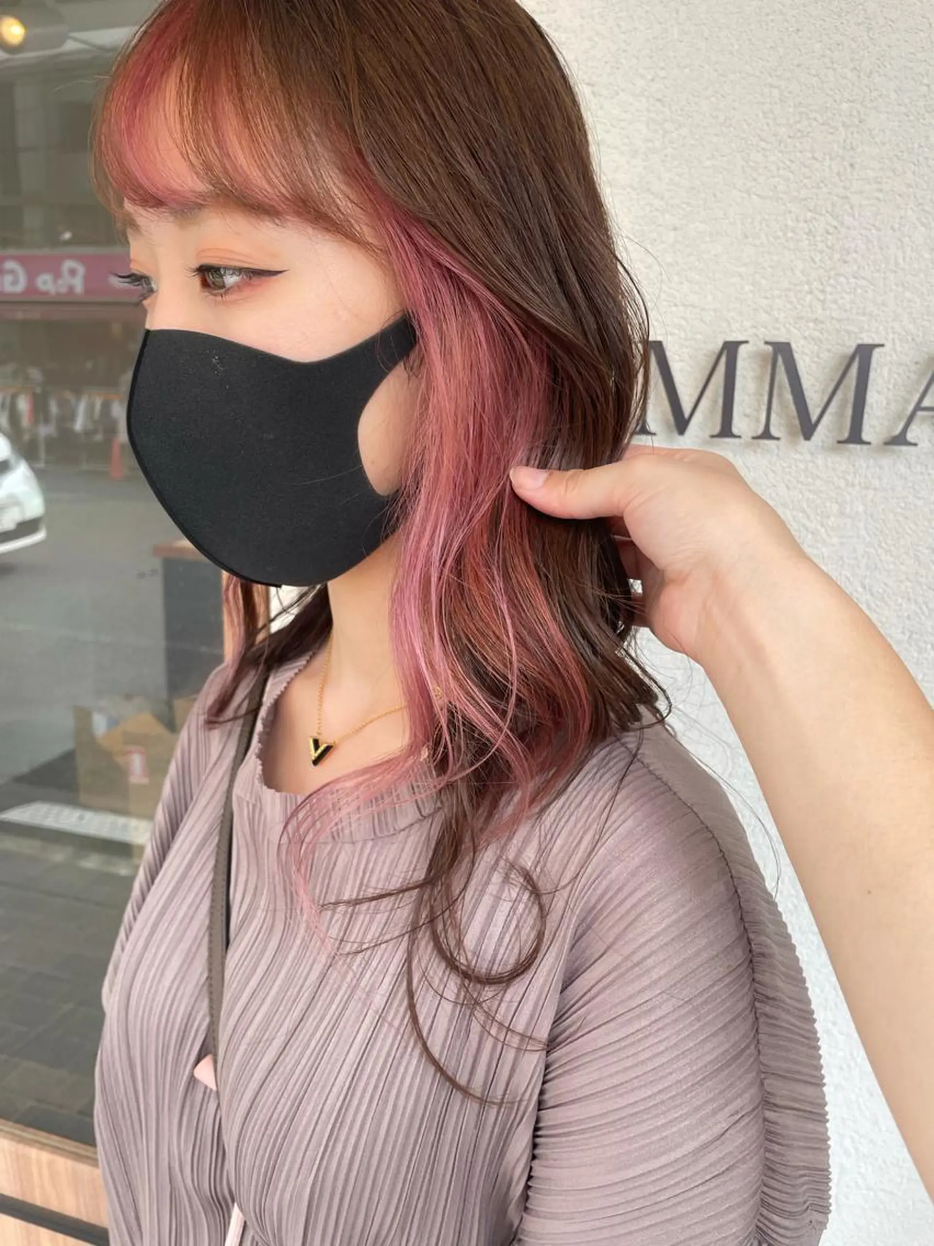 ロング カラー ヘアアレンジ ブリーチ ピンクカラー ヘアカラー たかいわ みきのヘアスタイル