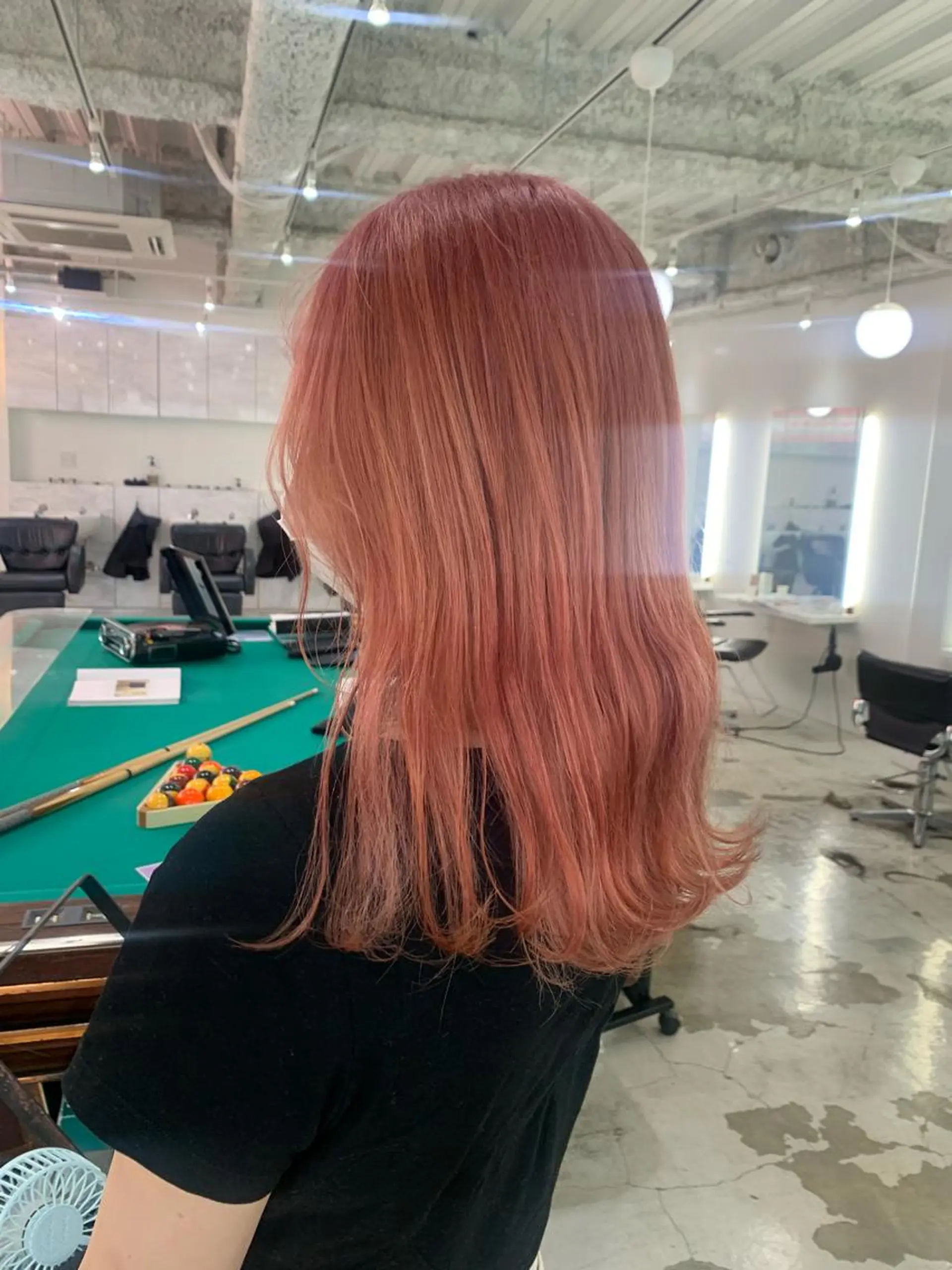 セミロング カラー ヘアアレンジ 🧨ブリーチー×ボブ レイヤー💎じゅえるのヘアスタイル