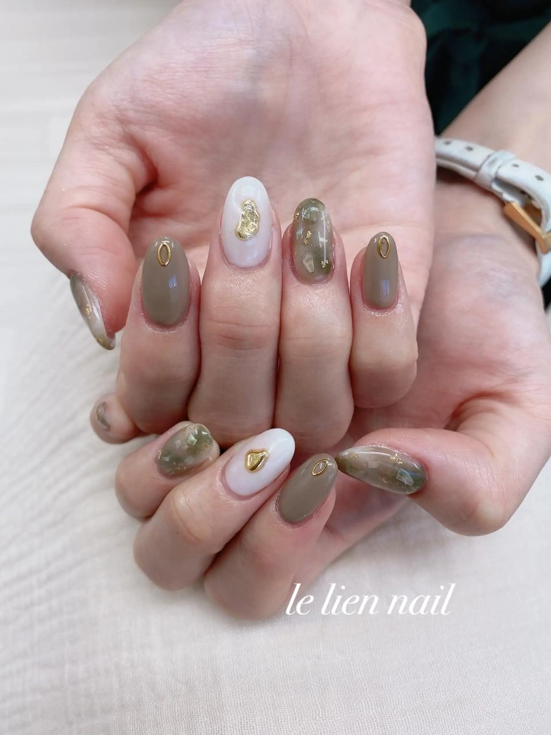 ネイル アートネイル グリーン ニュアンスネイル le lien nailのネイルデザイン