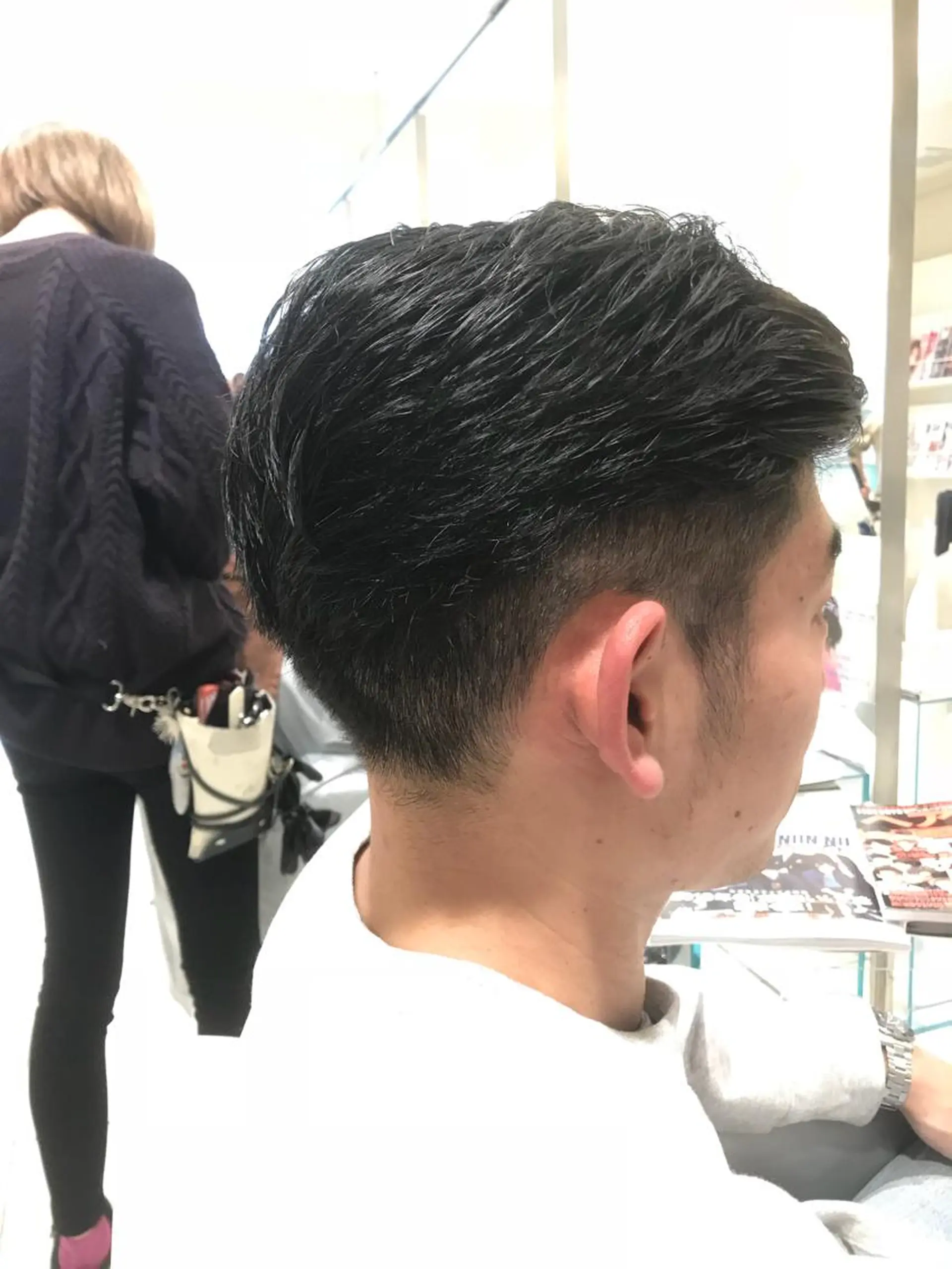 ショート カラー パーマ ヘアアレンジ メンズ キッズ ネイル マツエク・マツパ 刈り上げ メンズネイル カット EnBlesS西宮 マンツーマン神道有基のヘアスタイル