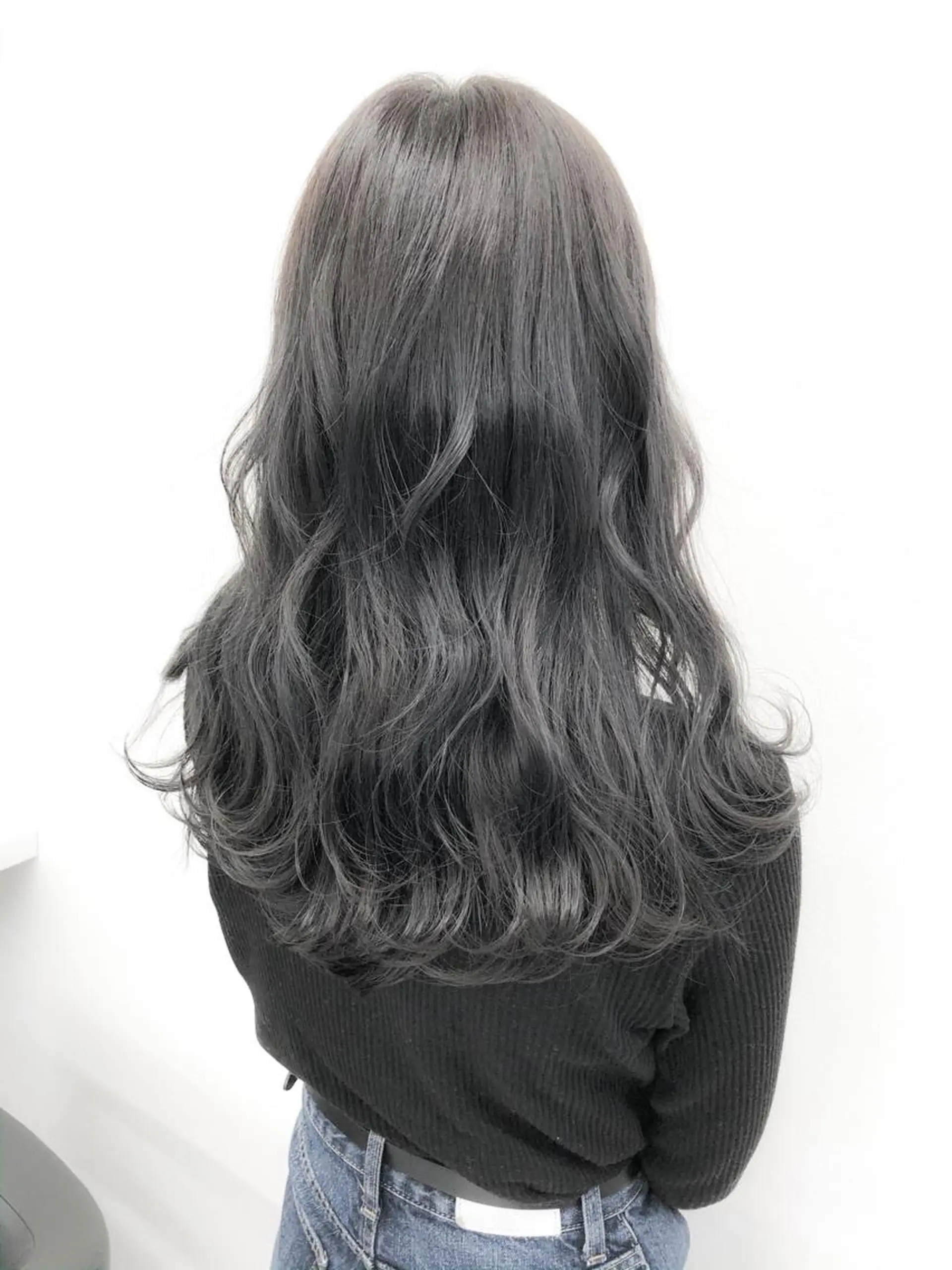 ロング ヘアカラー トリートメント ハイトーン×レイヤー カットTAKUMIのヘアスタイル