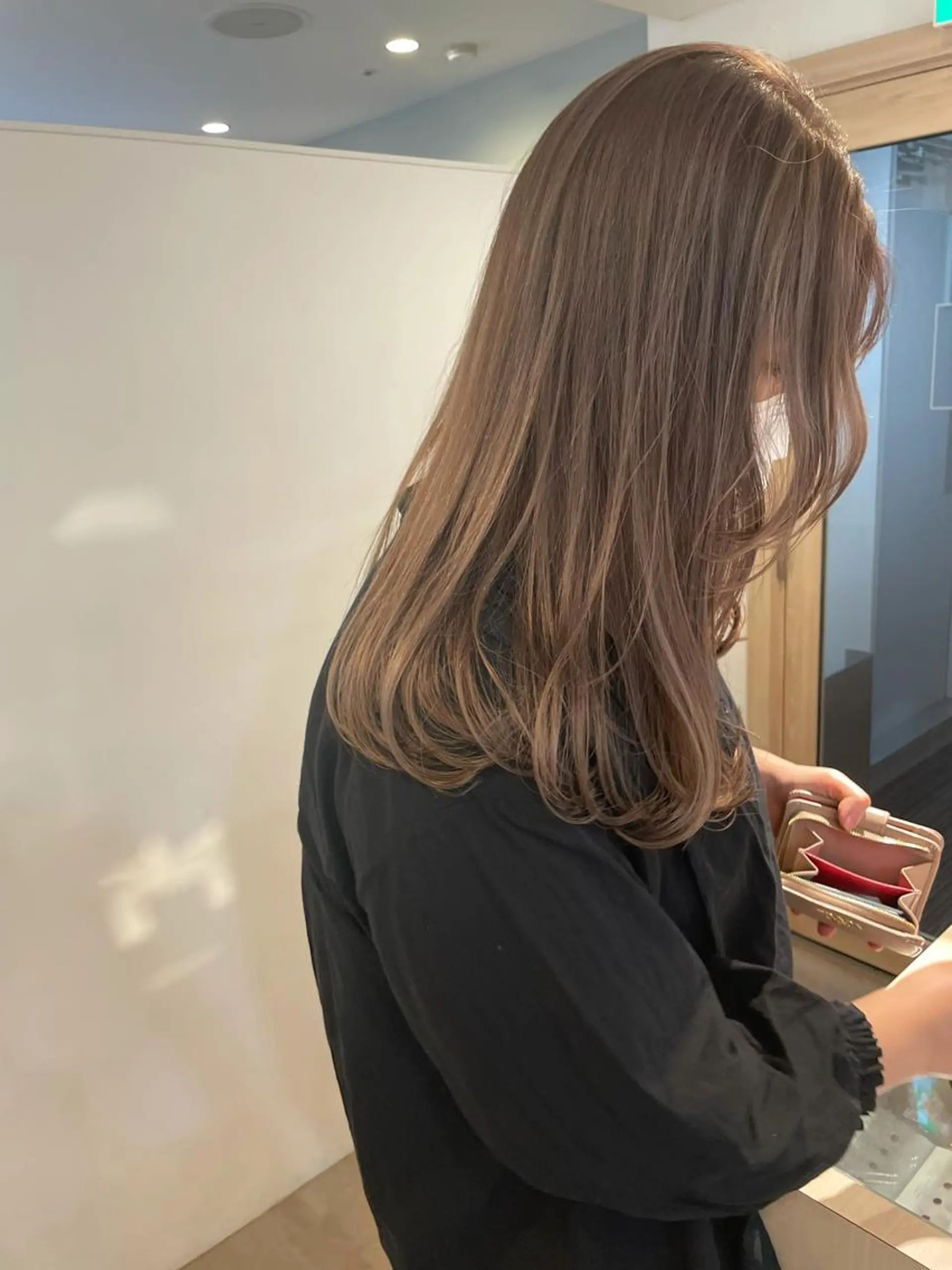 カラー 大迫 江梨のヘアスタイル