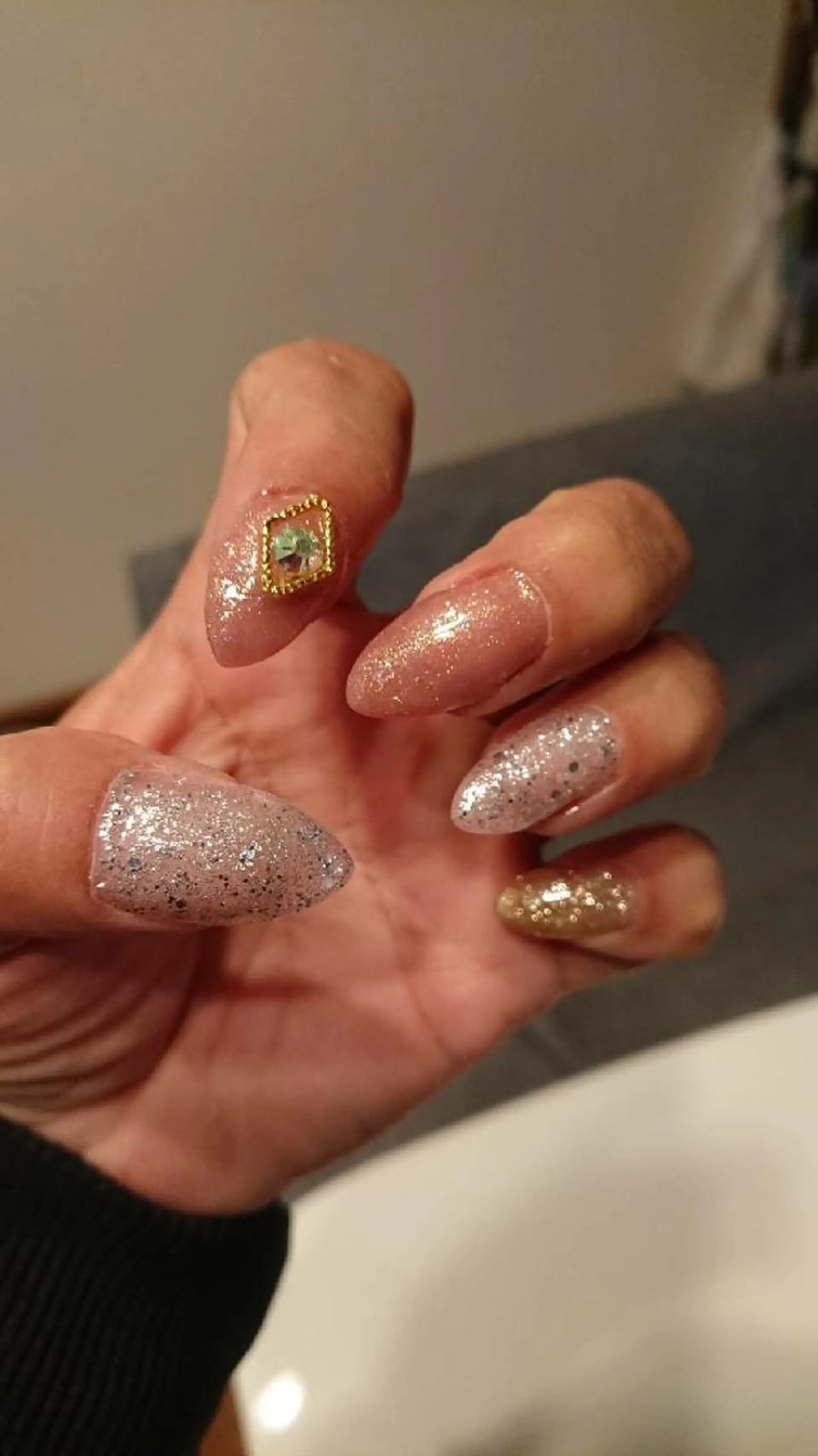 ネイル Fleur 【フルール】のネイルデザイン