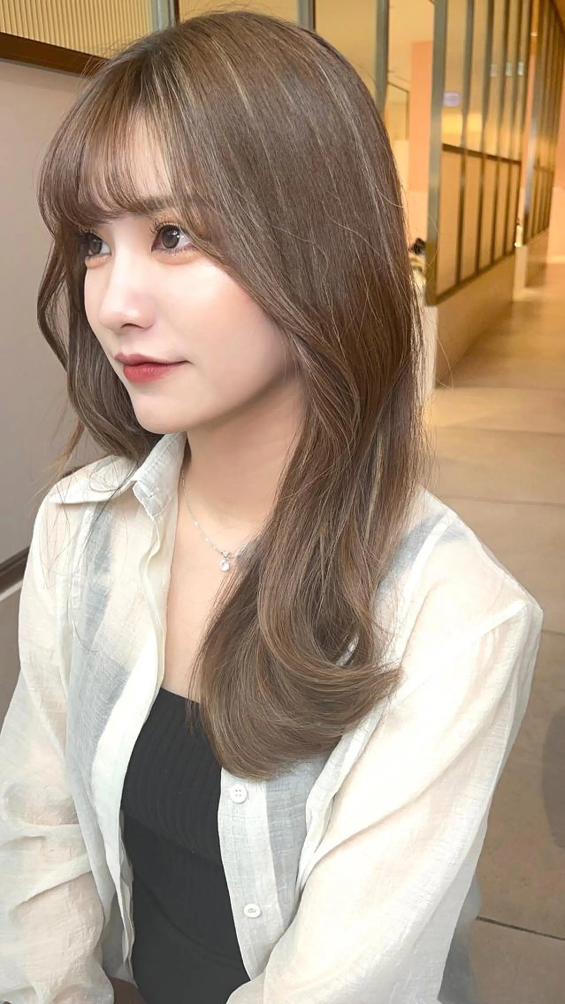 ロング カラー キッズ アディクシーカラー ベージュカラー 透明感カラー イヤリングカラー グレージュ 顔周り特化/韓国ヘア /レイヤー/吉野幸大のヘアスタイル