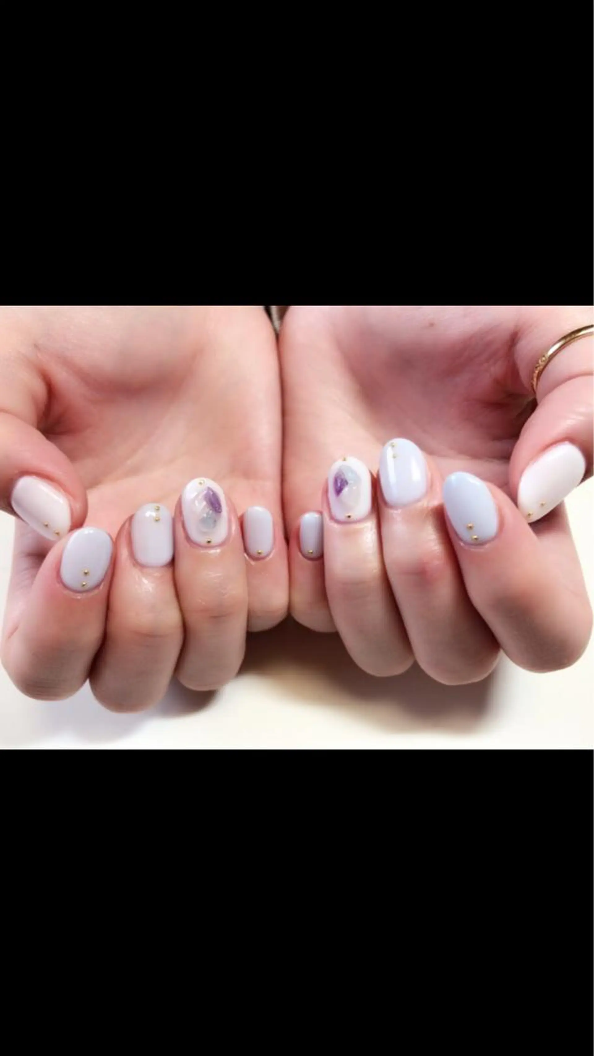 ネイル ワンカラーネイル 'mm  (ミリ) ＭＡＮＡＭＩのネイルデザイン