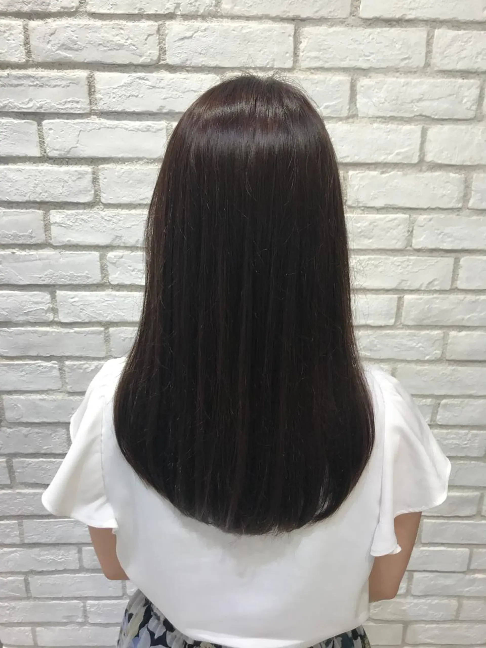 ロング 米良 志織のヘアスタイル