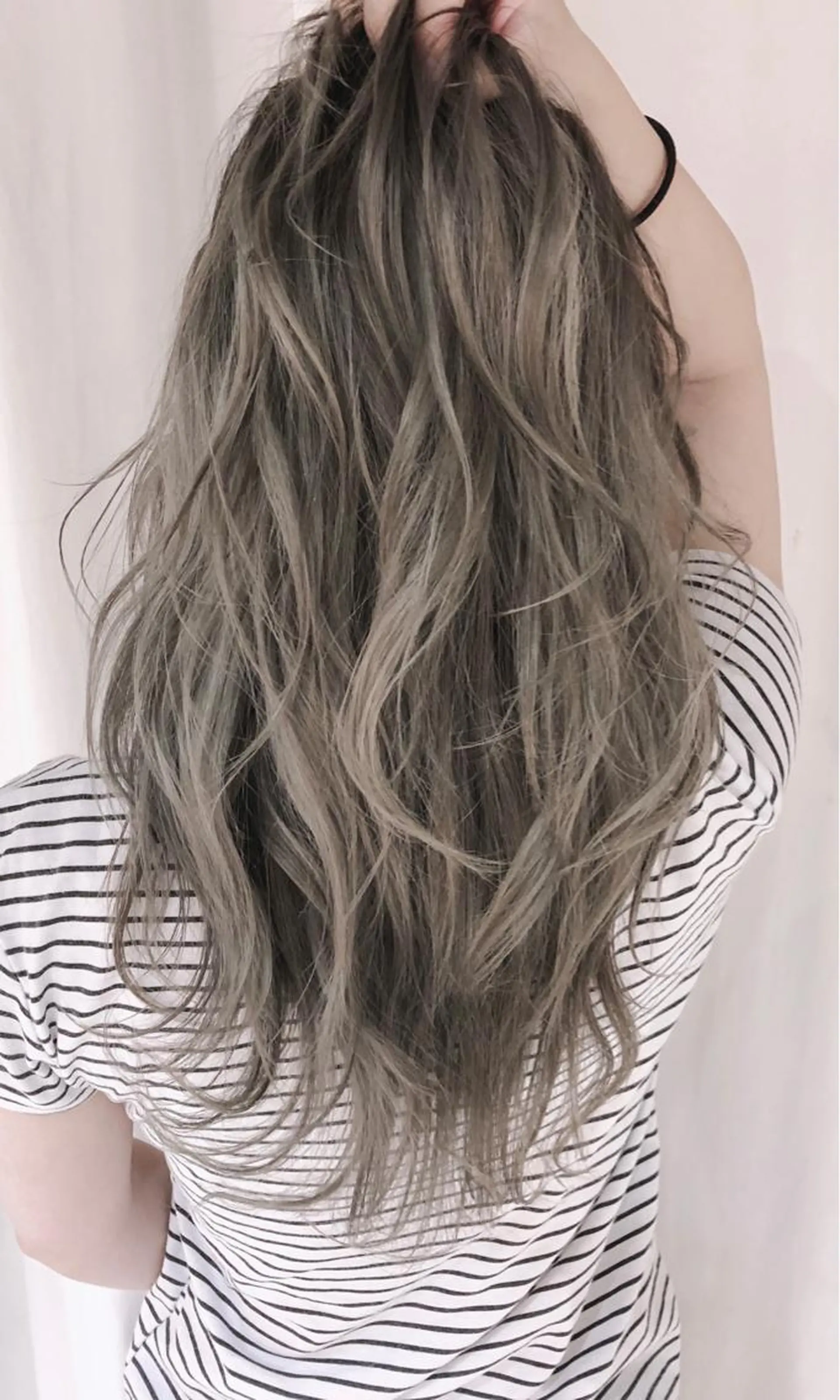 セミロング カラー パーマ ヘアアレンジ ネイル マツエク・マツパ アッシュ バレイヤージュ ブリーチ ケアブリーチ 透明感カラー 竹内ケンゴ🇰🇷 EIGHT藤沢のヘアスタイル