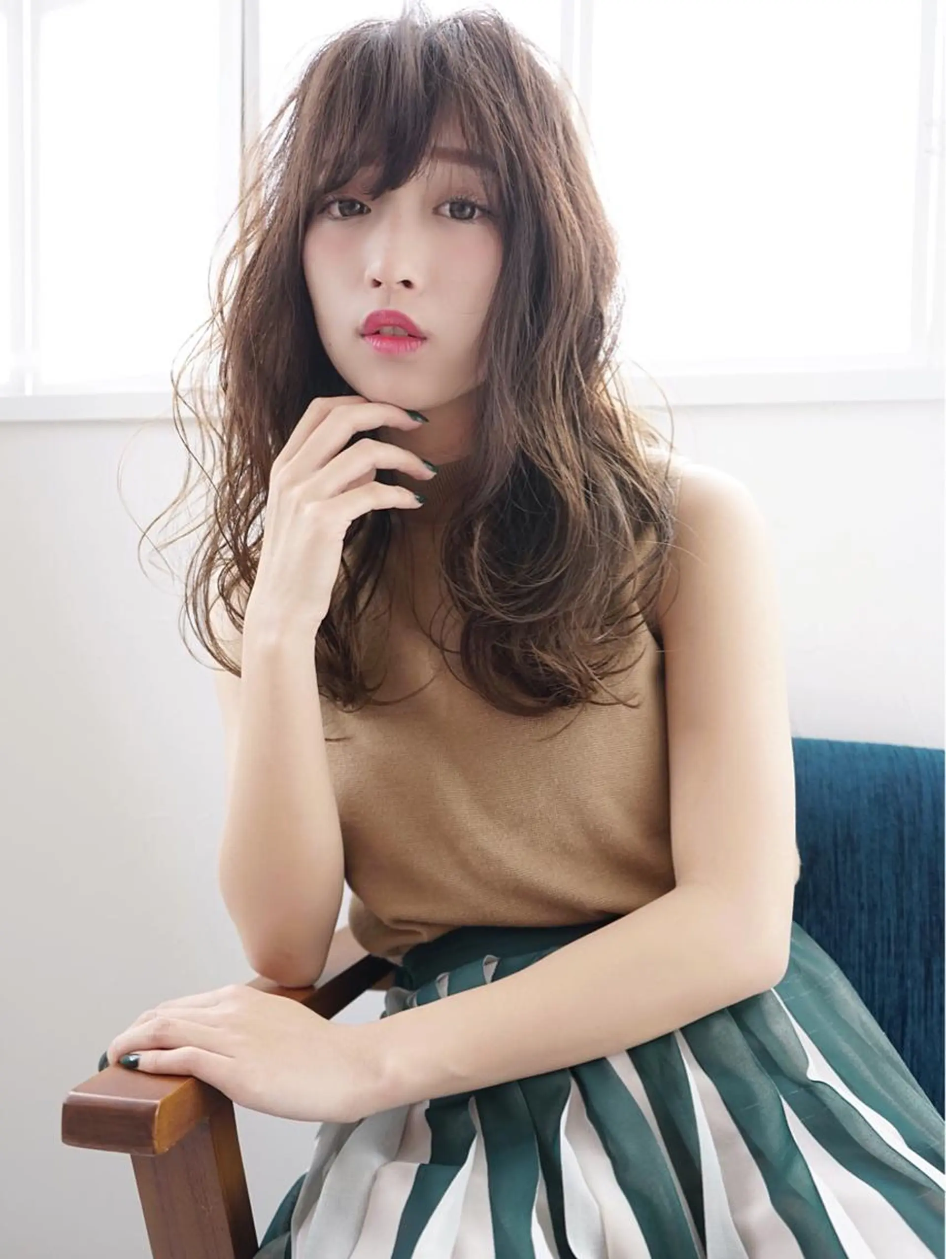 ロング カラー アッシュ オリーブアッシュ ロング カット ヘアカラー トリートメント 花井 啓好のヘアスタイル