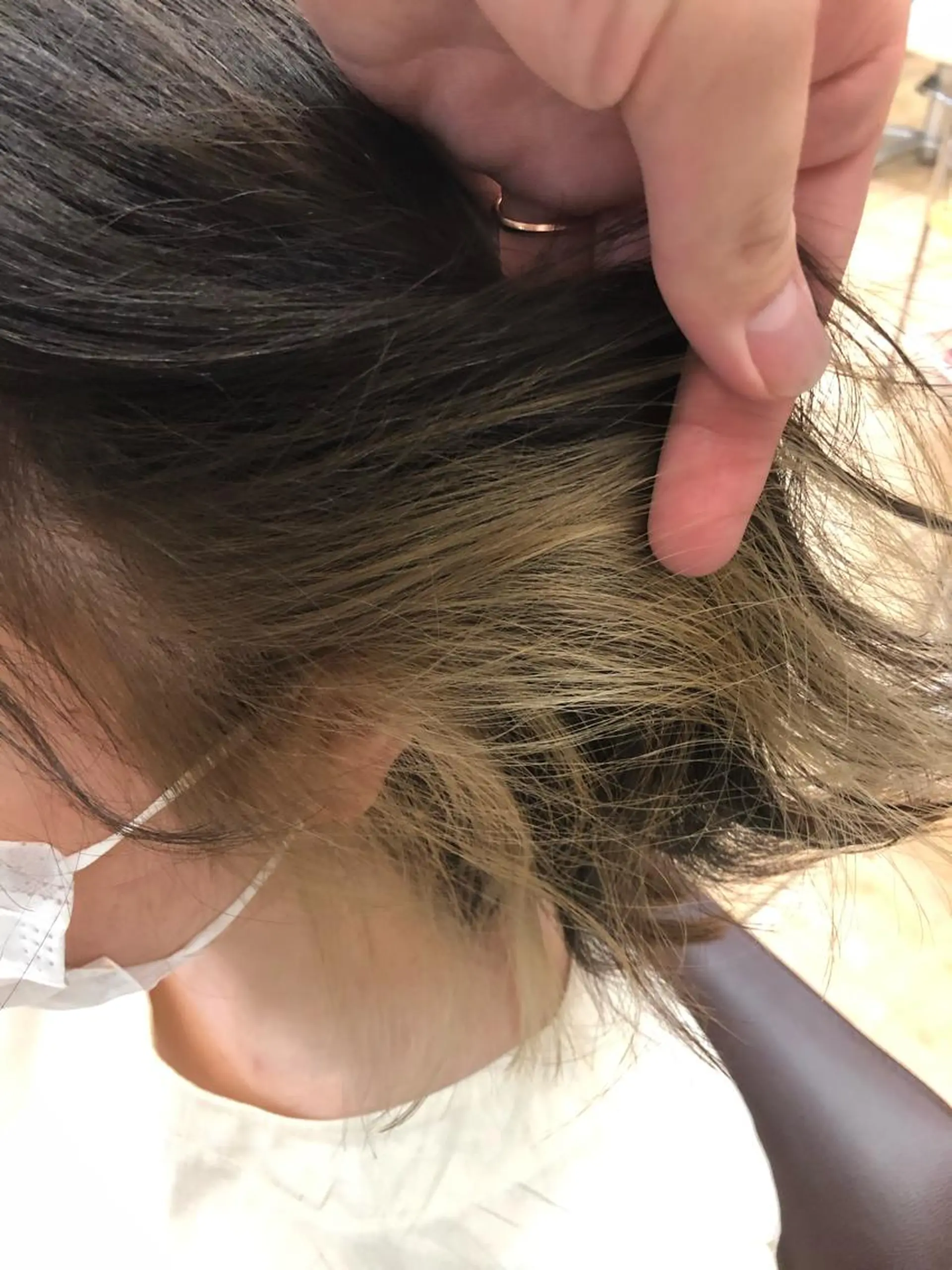 ショート カラー アッシュ ベージュカラー インナーカラー antica YOSHIのヘアスタイル