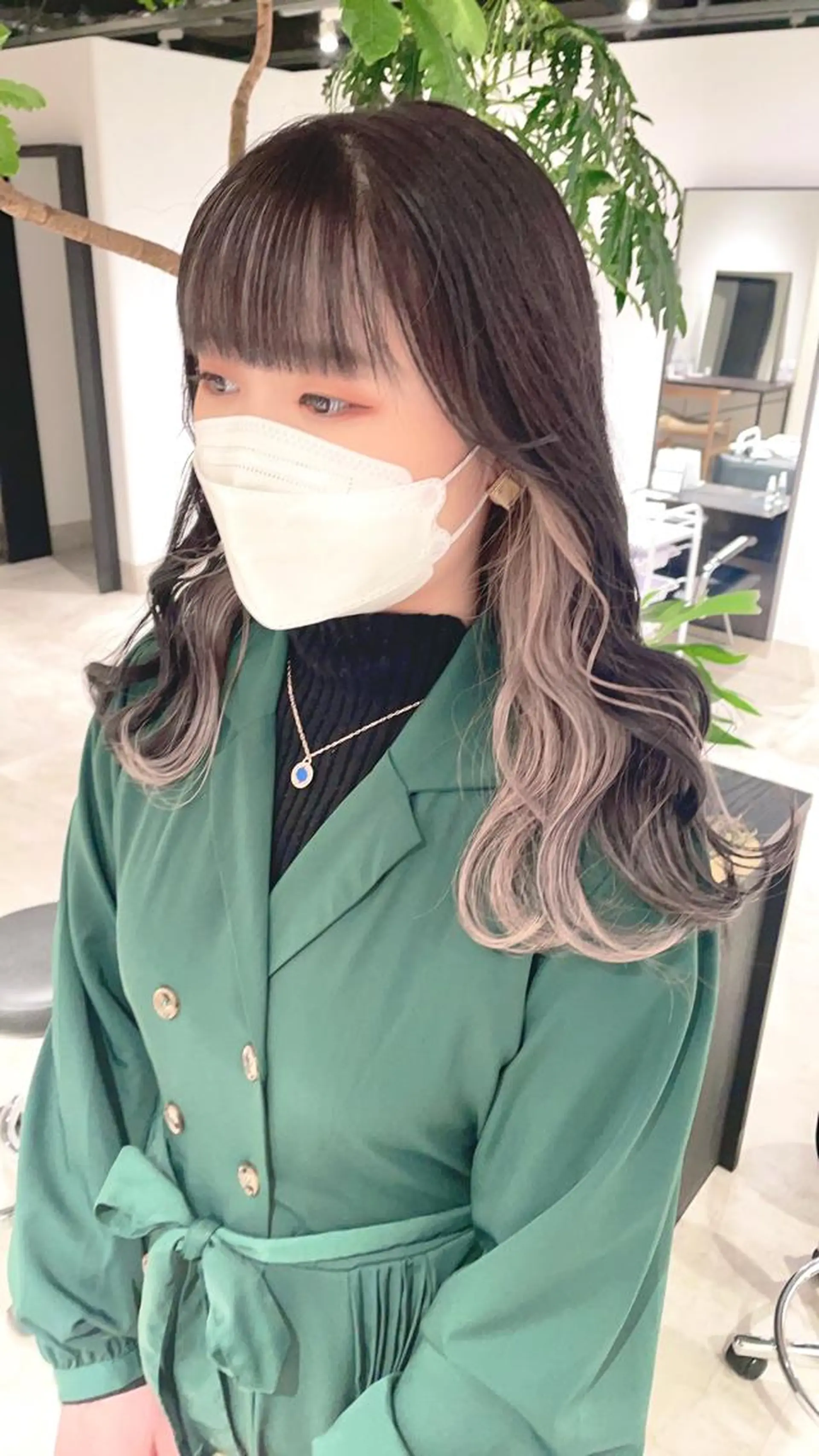 ロング カラー ベージュカラー インナーカラー ヘアカラー トリートメント 渋谷:インナーカラー ／🍒エリカ🍒のヘアスタイル