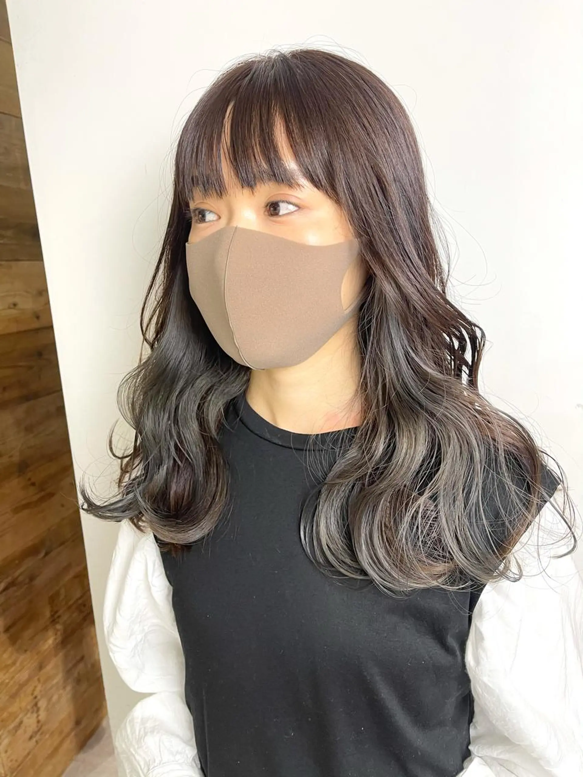 ミディアム カラー ブリーチ 白髪ぼかしハイライト バレイヤージュヤマトのヘアスタイル