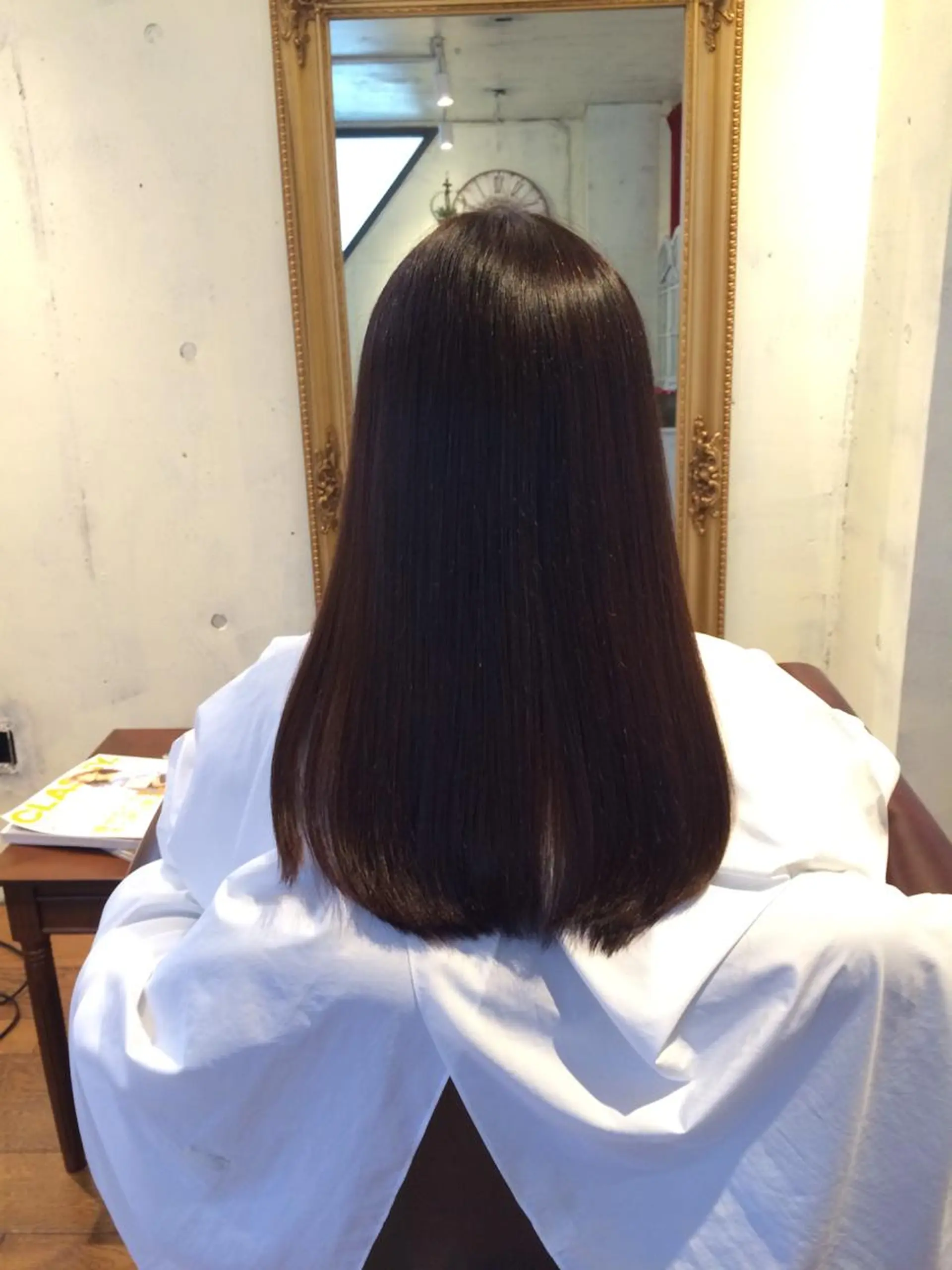 セミロング カラー パーマ ストレートパーマ マエダ　カズエ🫶 coronahairのヘアスタイル