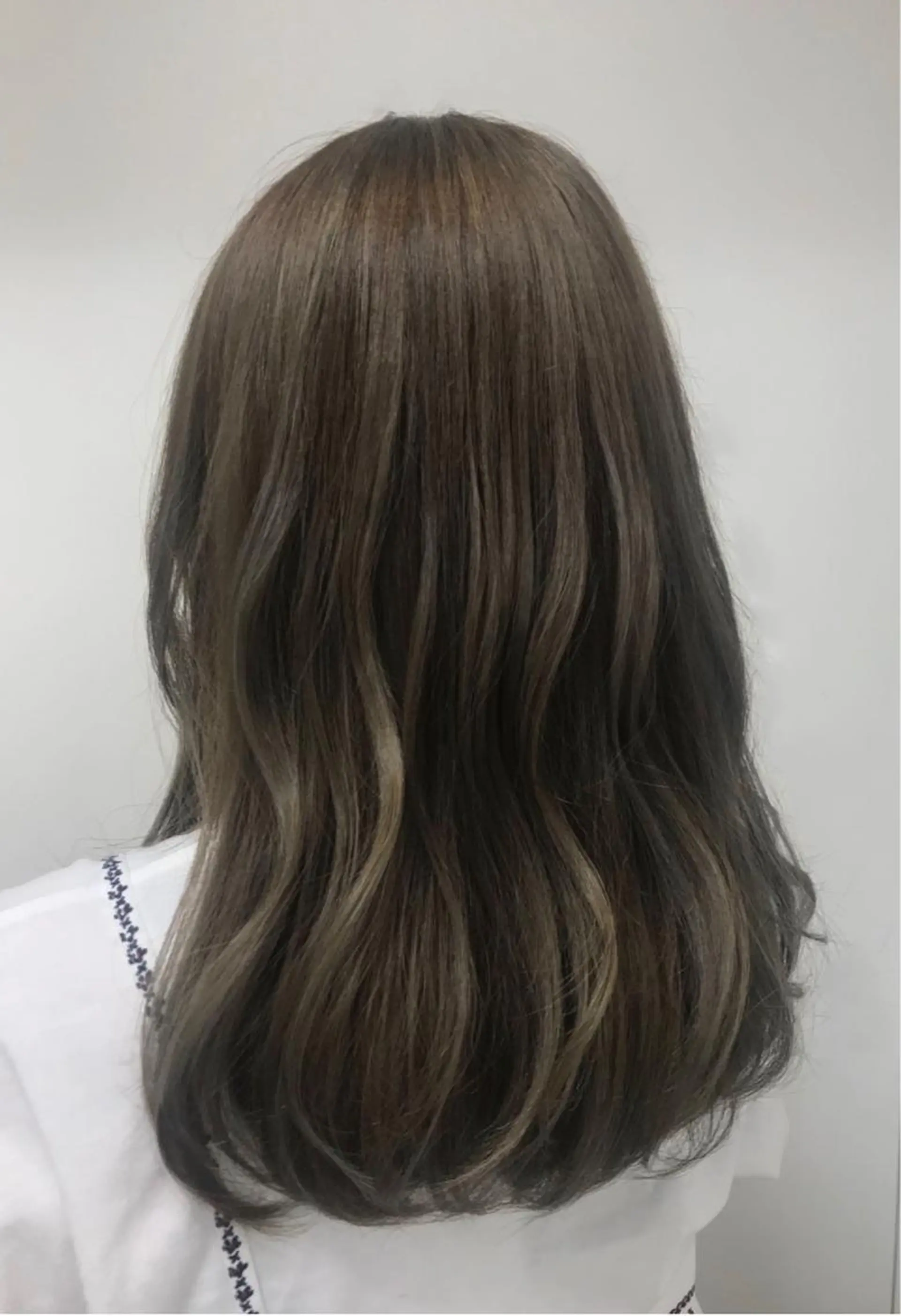 ミディアム 🫧岩﨑 幸恵🧸🫧のヘアスタイル