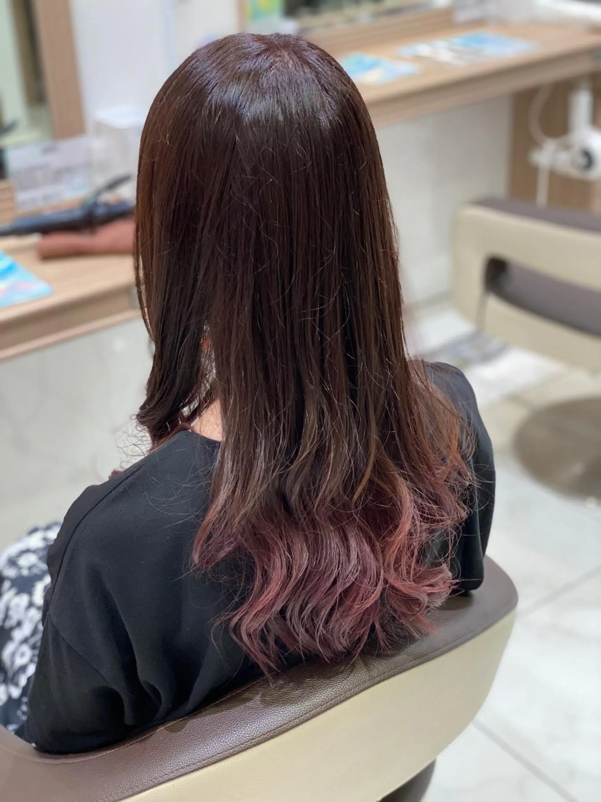 セミロング カラー グラデーションカラー ピンクカラー ピンクパープル パープルカラー 宮林　努 / Ash 日野店のヘアスタイル