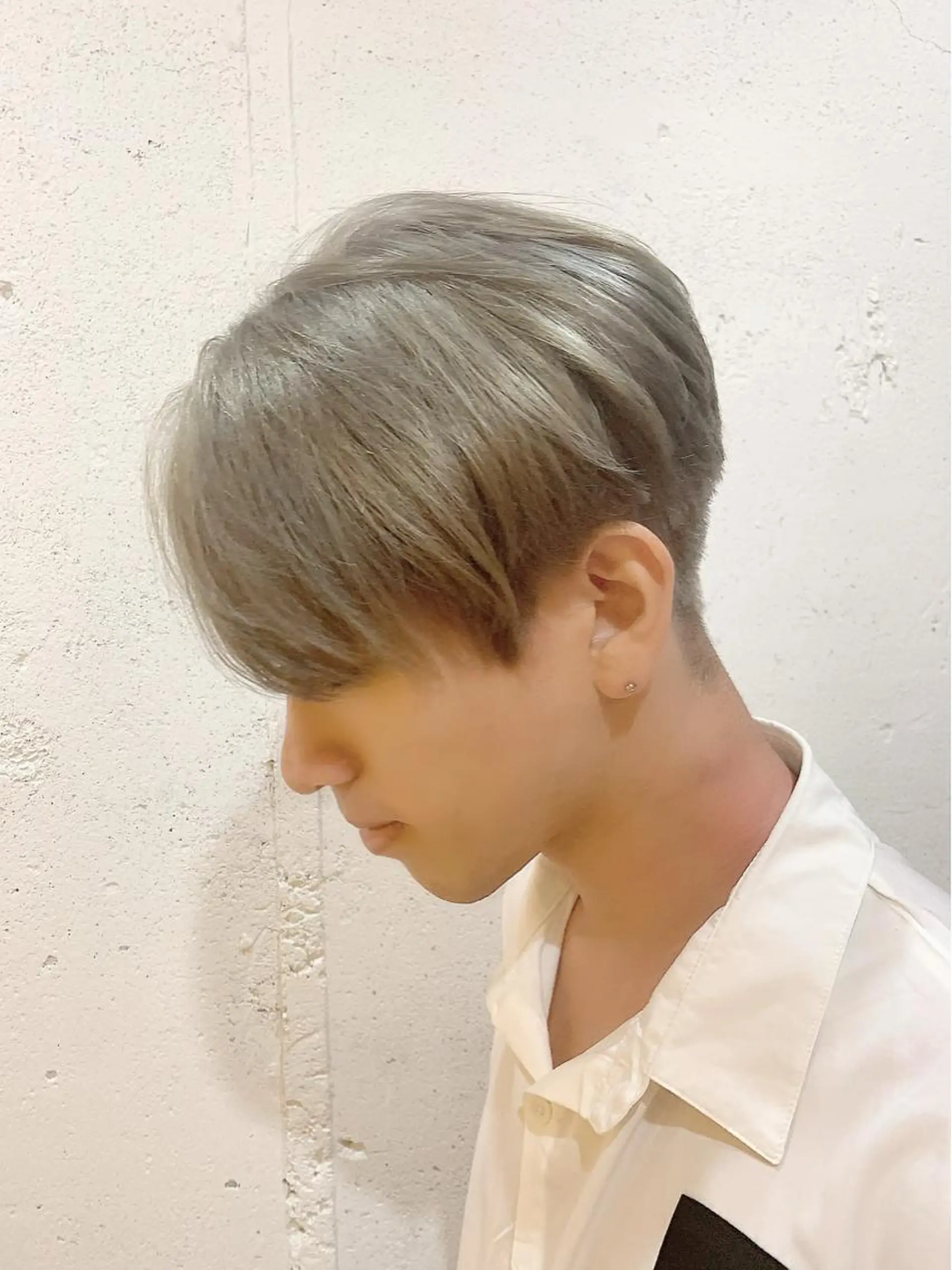 ショート カラー メンズ メンズブリーチ センターパート メンズ韓国風 ハンサムショート ブリーチ ヘアカラー トリートメント 💛丁寧さNo.🥇 🧸片山智裕💛のヘアスタイル