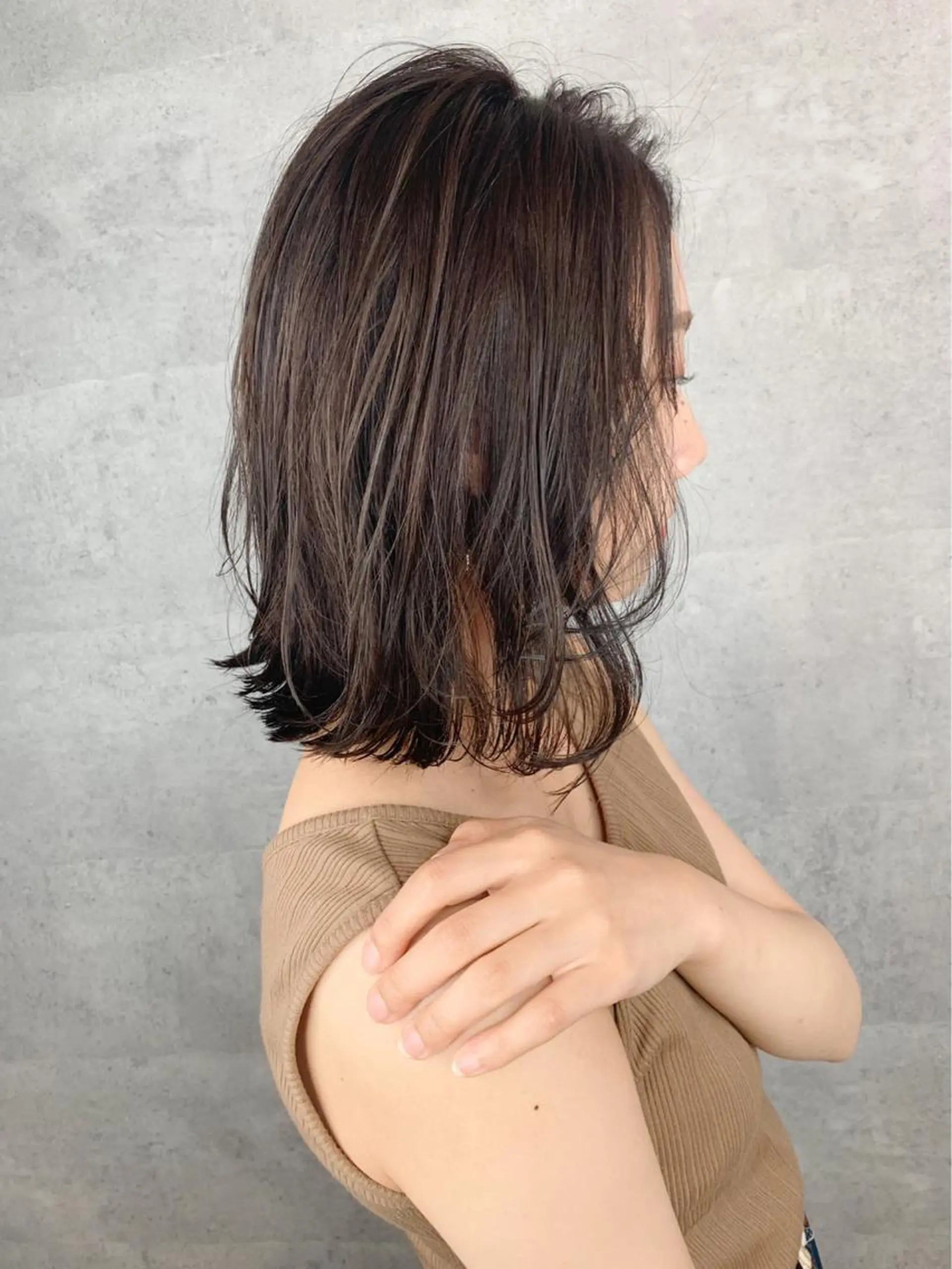 ミディアム カラー _WHITE 天神店のヘアスタイル