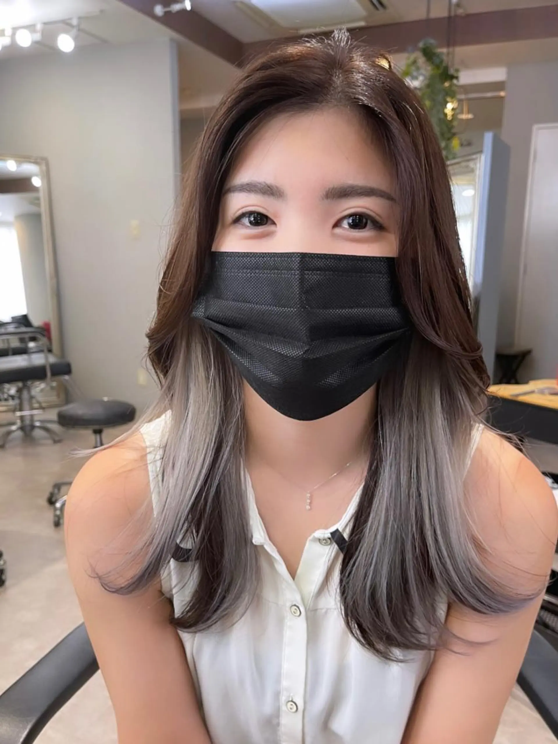 ミディアム カラー ブリーチ インナーカラー ヘアカラー トリートメント YUSUKE レイヤーカットカラーのヘアスタイル