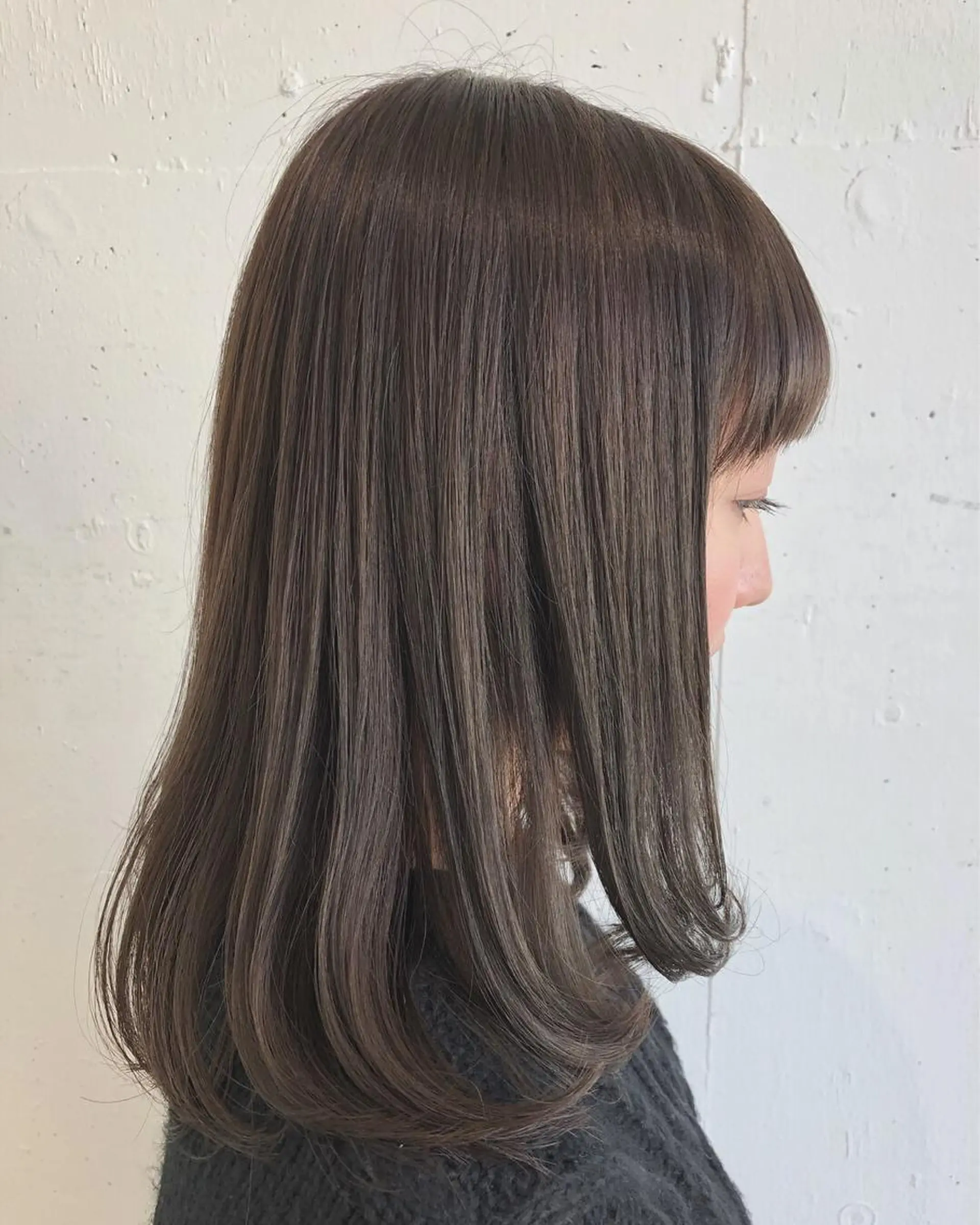 セミロング カラー グレージュ 山形 光輪子のヘアスタイル
