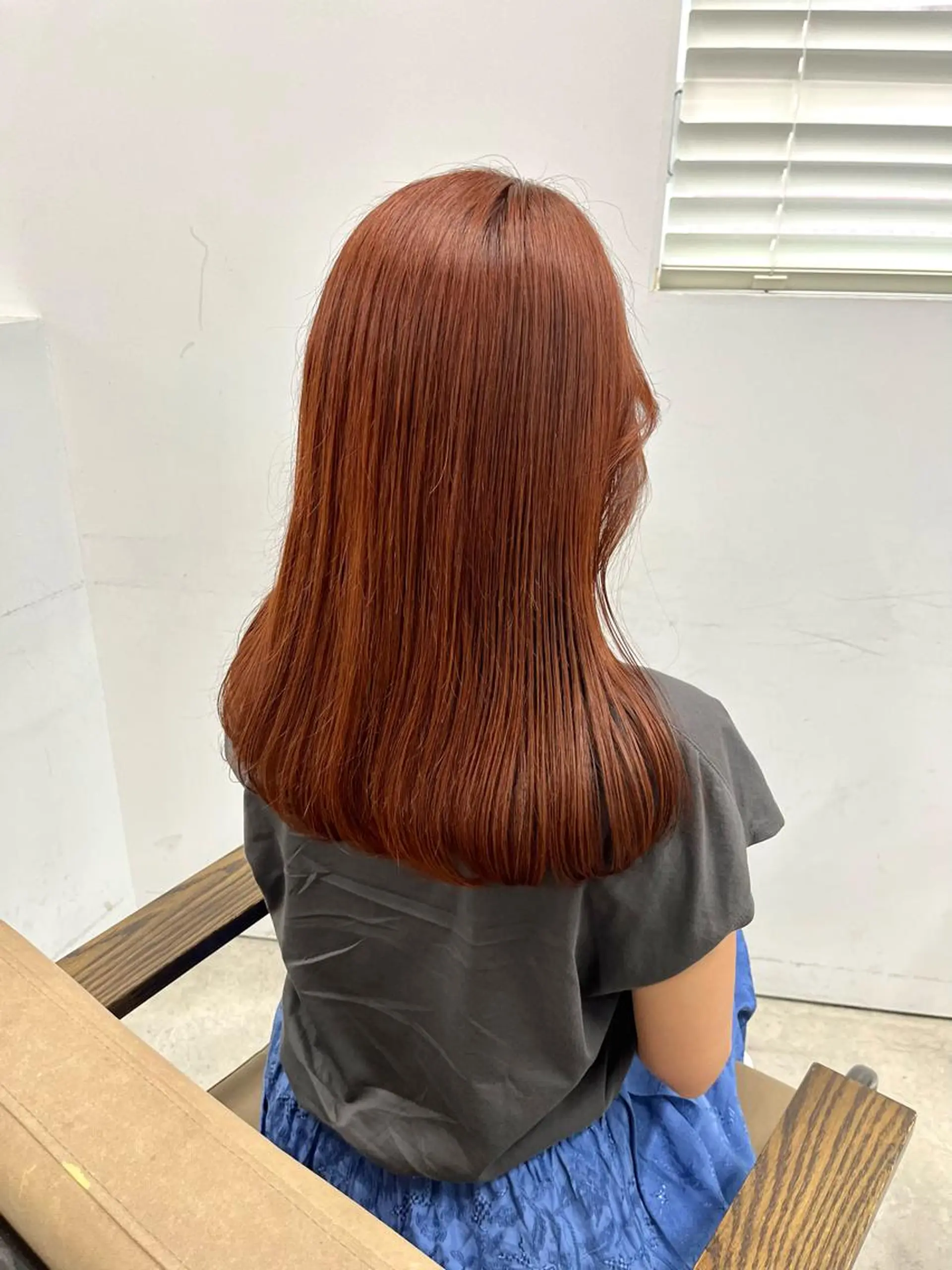 ロング カラー ブリーチ ブラウンカラー ブリーチなしカラー オレンジ オレンジブラウン 山口 モエのヘアスタイル