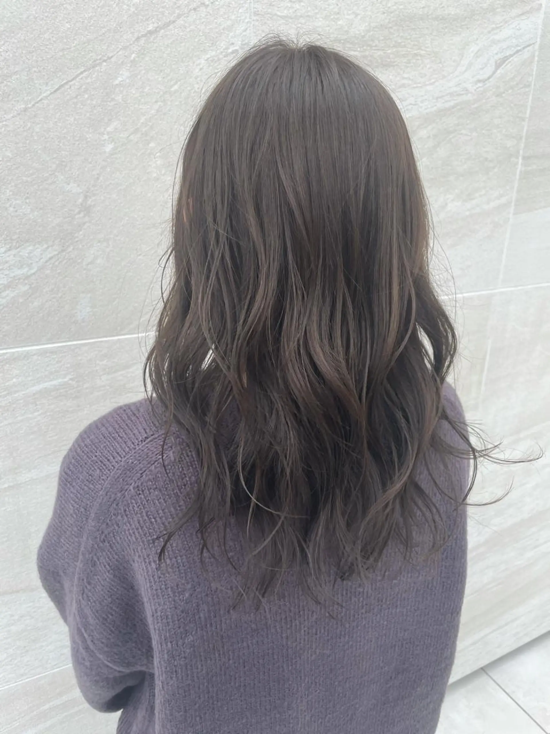 ロング カラー 透明感カラー グレージュ カット ヘアカラー トリートメント 田島 仁美のヘアスタイル
