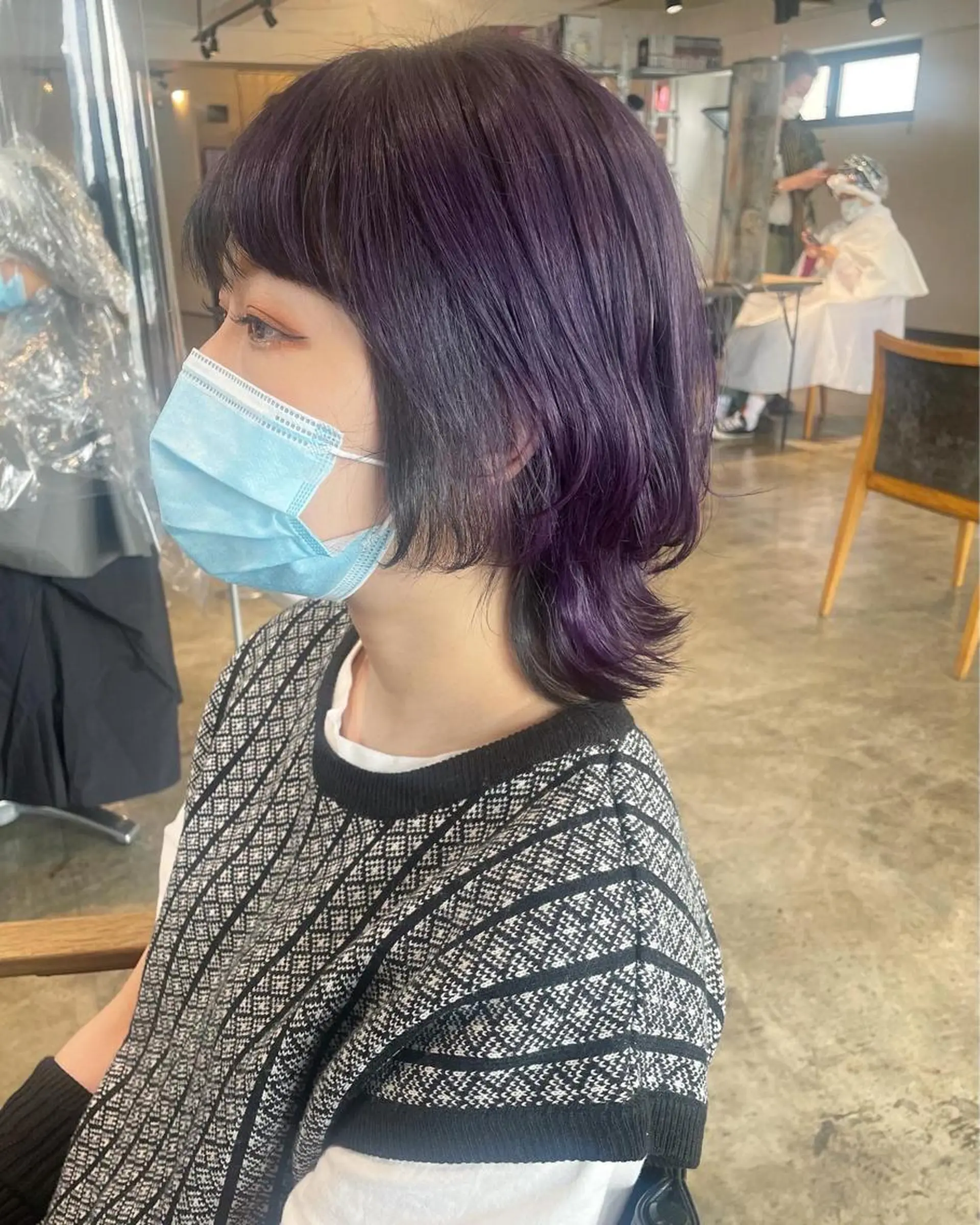 ミディアム カラー ハイトーンカラー パープルカラー ウルフカット カット ヘアカラー トリートメント ハイトーン/レイヤー /ケアブリーチ石川治のヘアスタイル