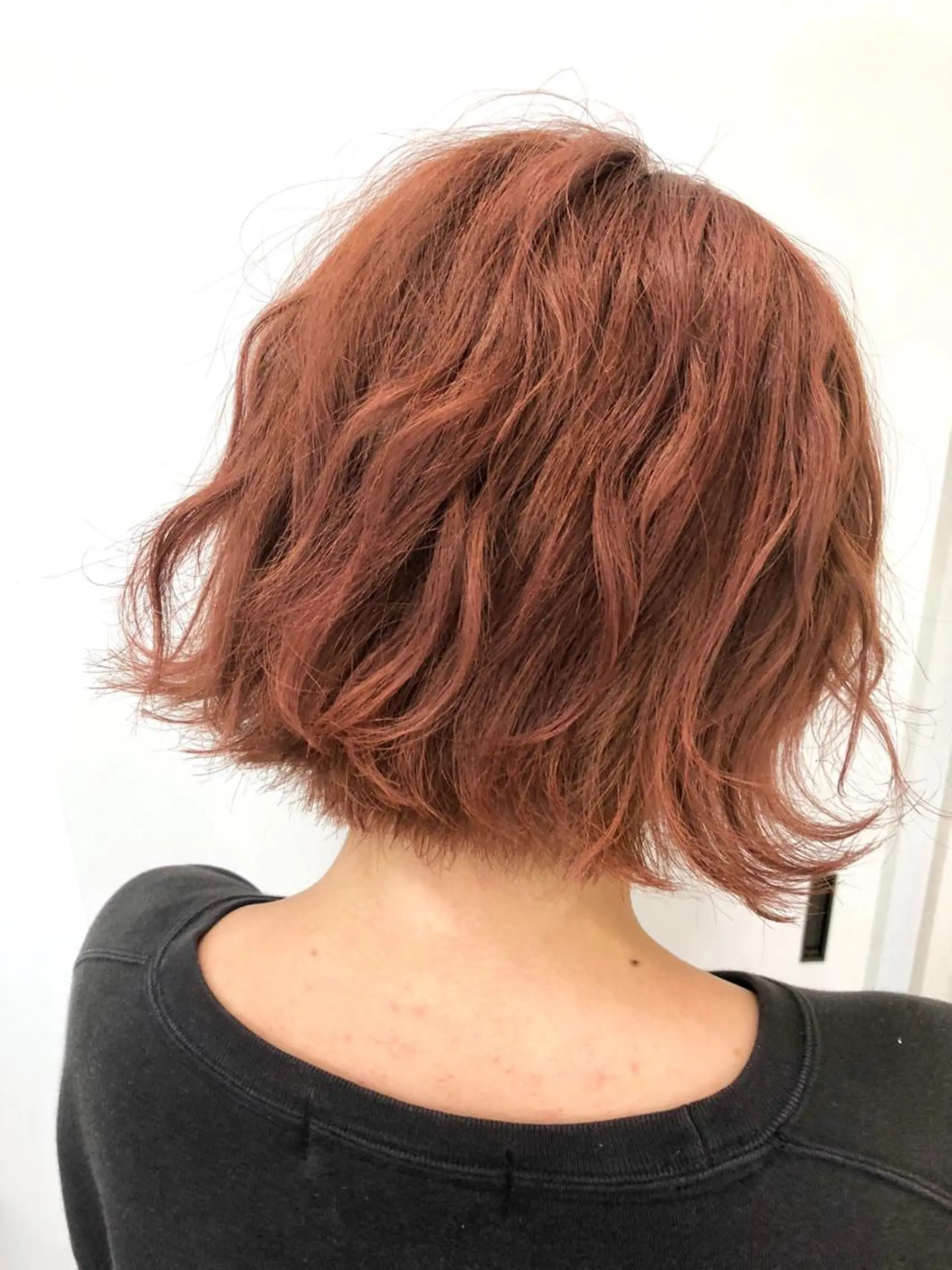 ミディアム カラー ブリーチ ピンクカラー 岩崎 裕司のヘアスタイル