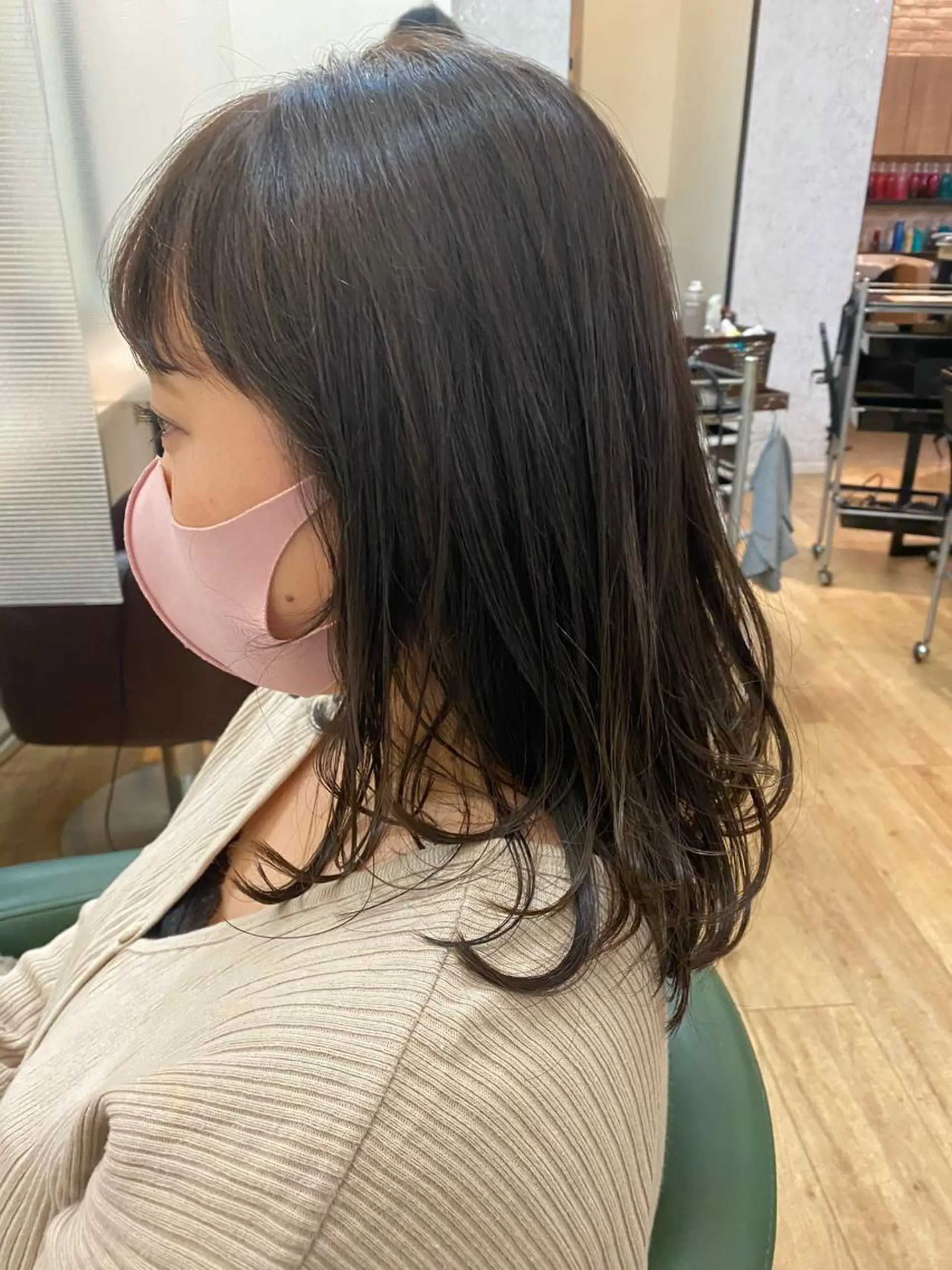 ミディアム カラー アッシュ アッシュブラウン ブリーチ ブラウンカラー ブリーチなしカラー hair&eyelash Truth所属・Truth上谷綾子/ 名古屋市北区/黒川駅のヘアスタイル