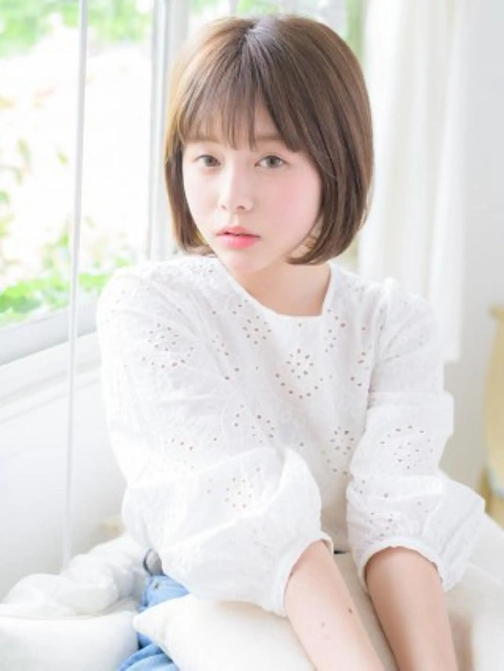 ミディアム 江原 彩華のヘアスタイル