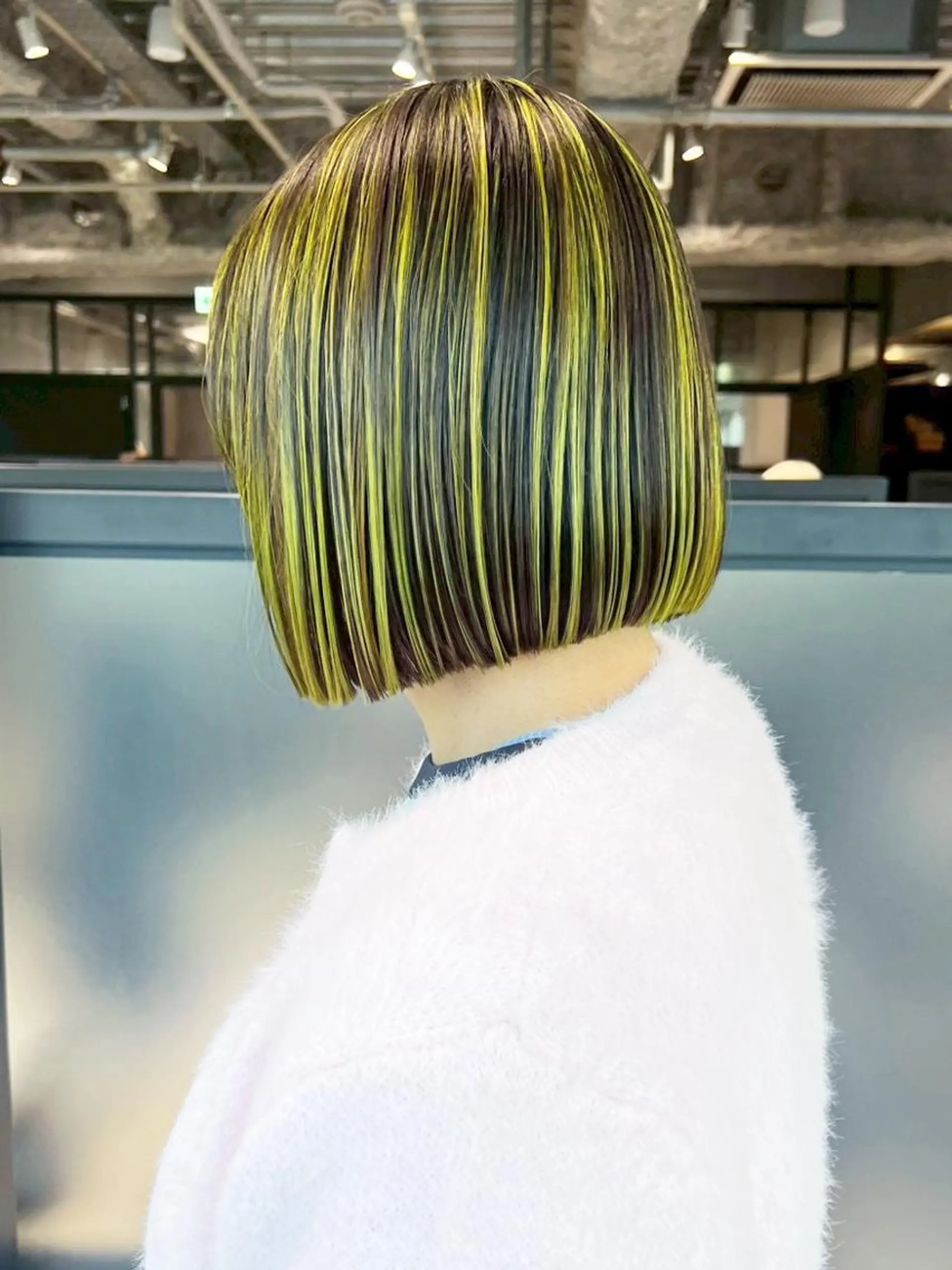 ミディアム カラー ブリーチ ダブルカラー ハイトーンカラー ボブ カット ヘアカラー トリートメント ITbyALBUM 松戸のヘアスタイル