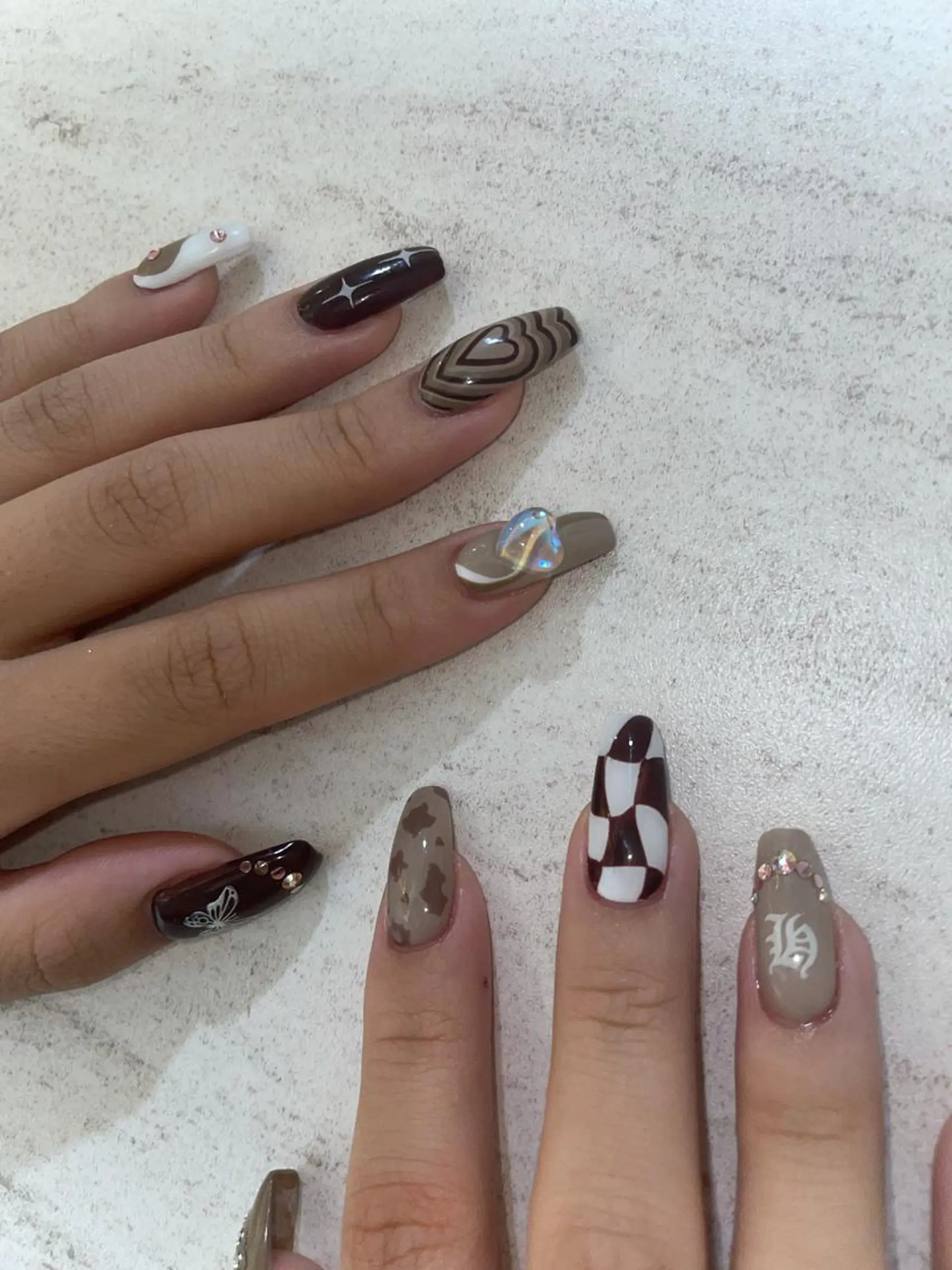 ネイル moca心斎橋所属・˚✧⁺⭐︎༚moca miyuu⁎⁺˳✧༚のネイルデザイン