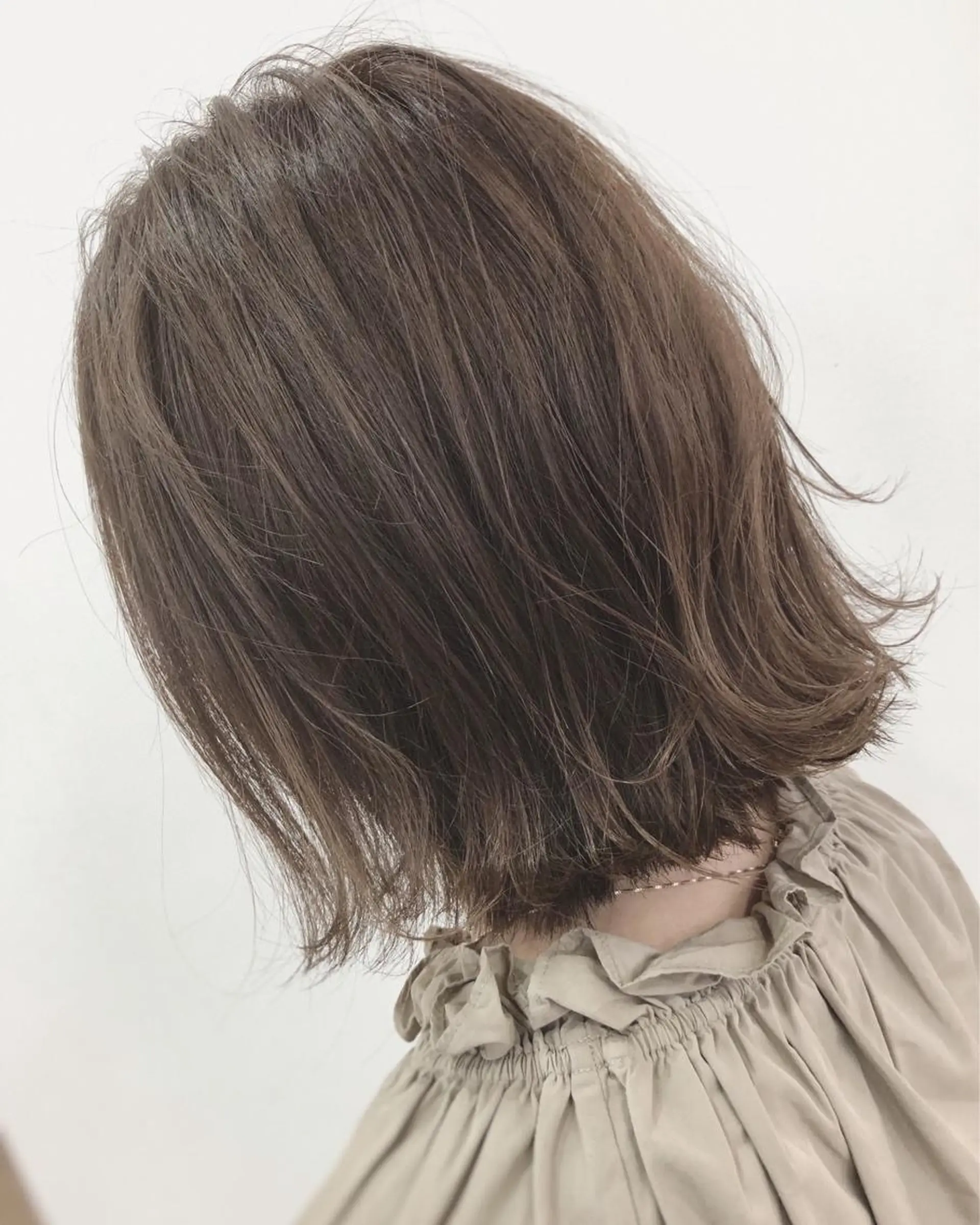 ショート カラー ELEN 向ヶ丘遊園のヘアスタイル