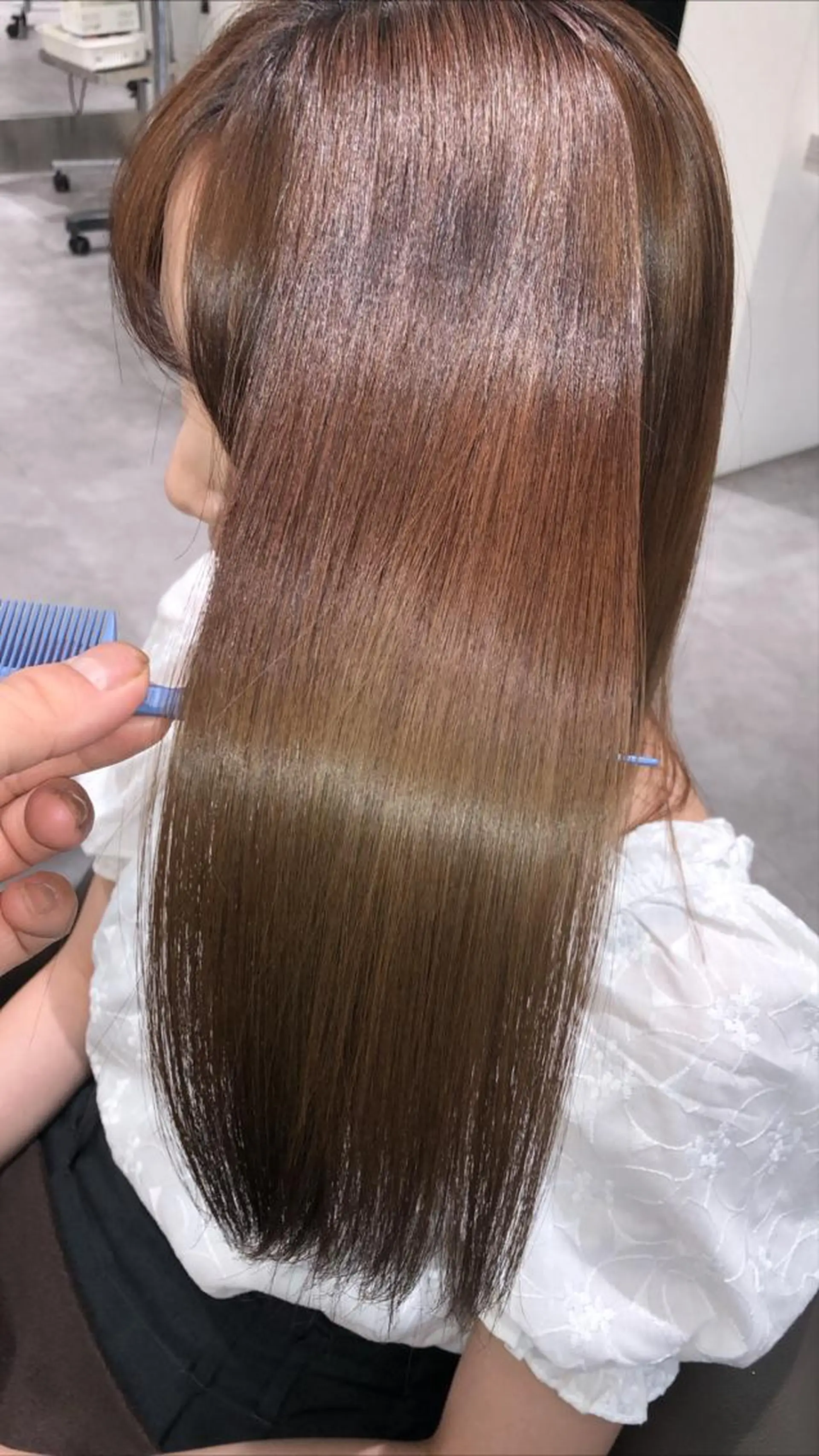 ロング ムトウセイマ/ 縮毛矯正/ブリーチのヘアスタイル