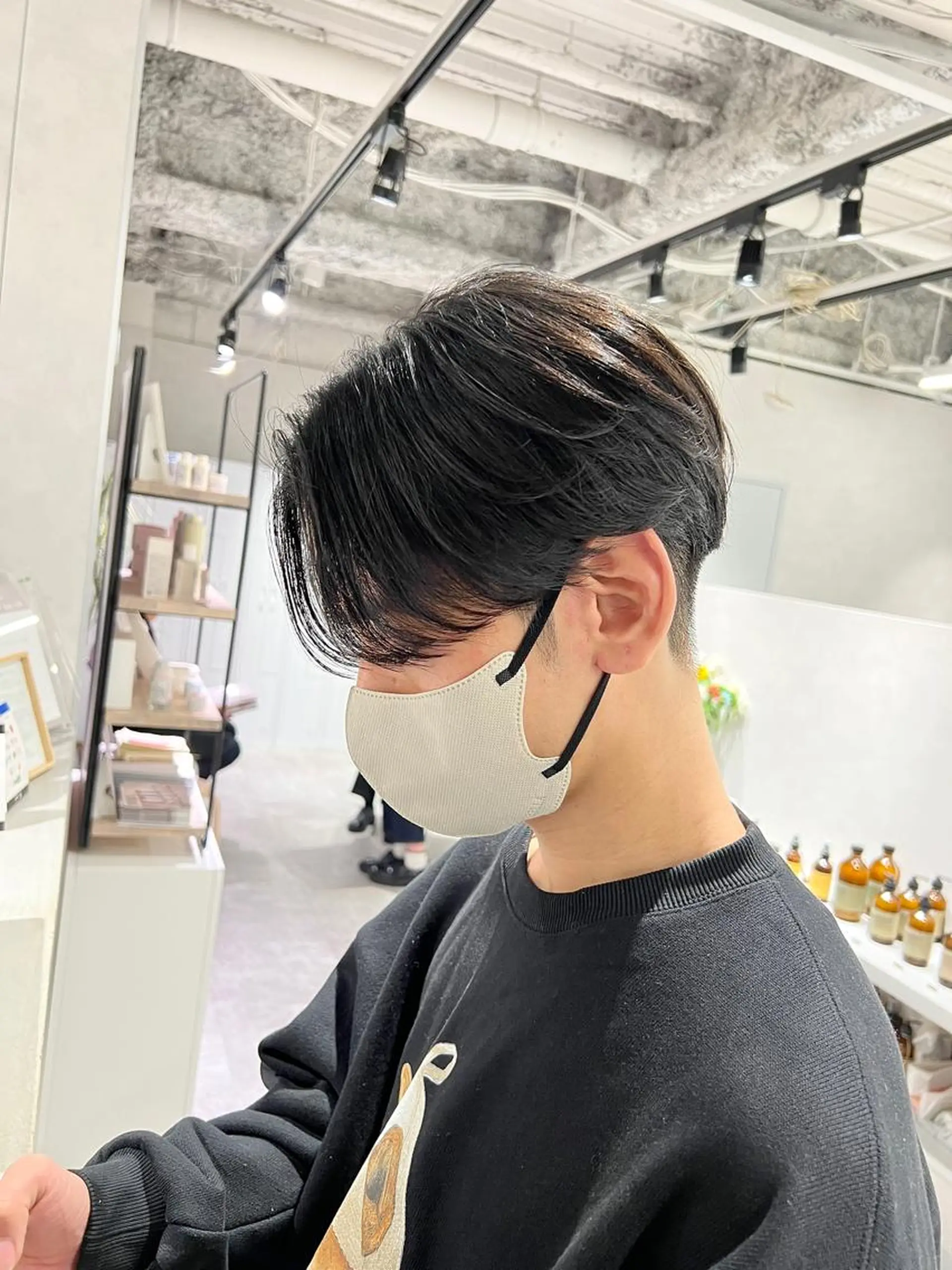ショート メンズ 関西センターパート メンズモデル募集のヘアスタイル