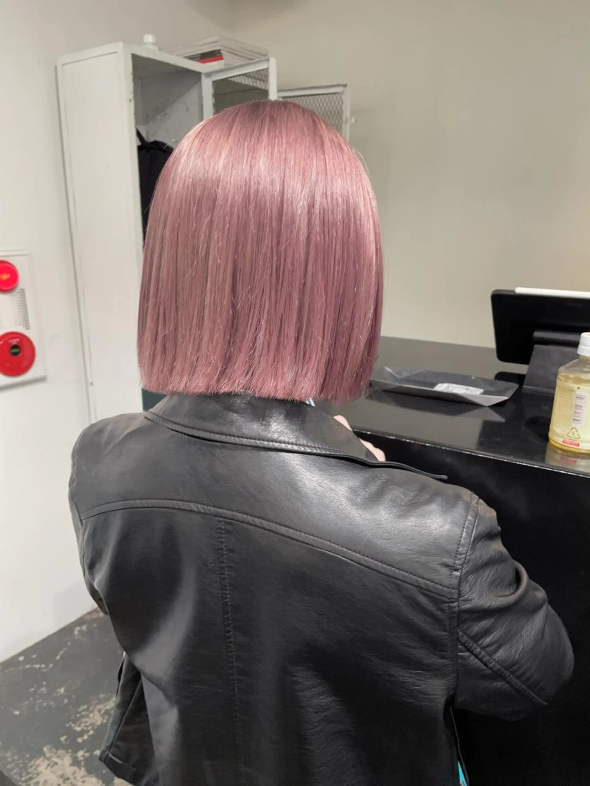 ショート カラー ヘアアレンジ ブリーチ ピンクカラー カット ヘアカラー トリートメント 艶ハイトーン/ヘア アレンジAYAKAのヘアスタイル